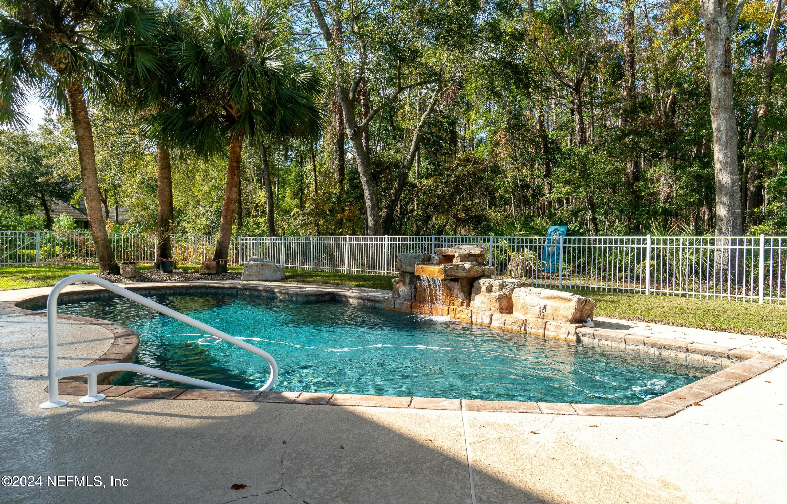 1880 COMMODORE POINT Drive