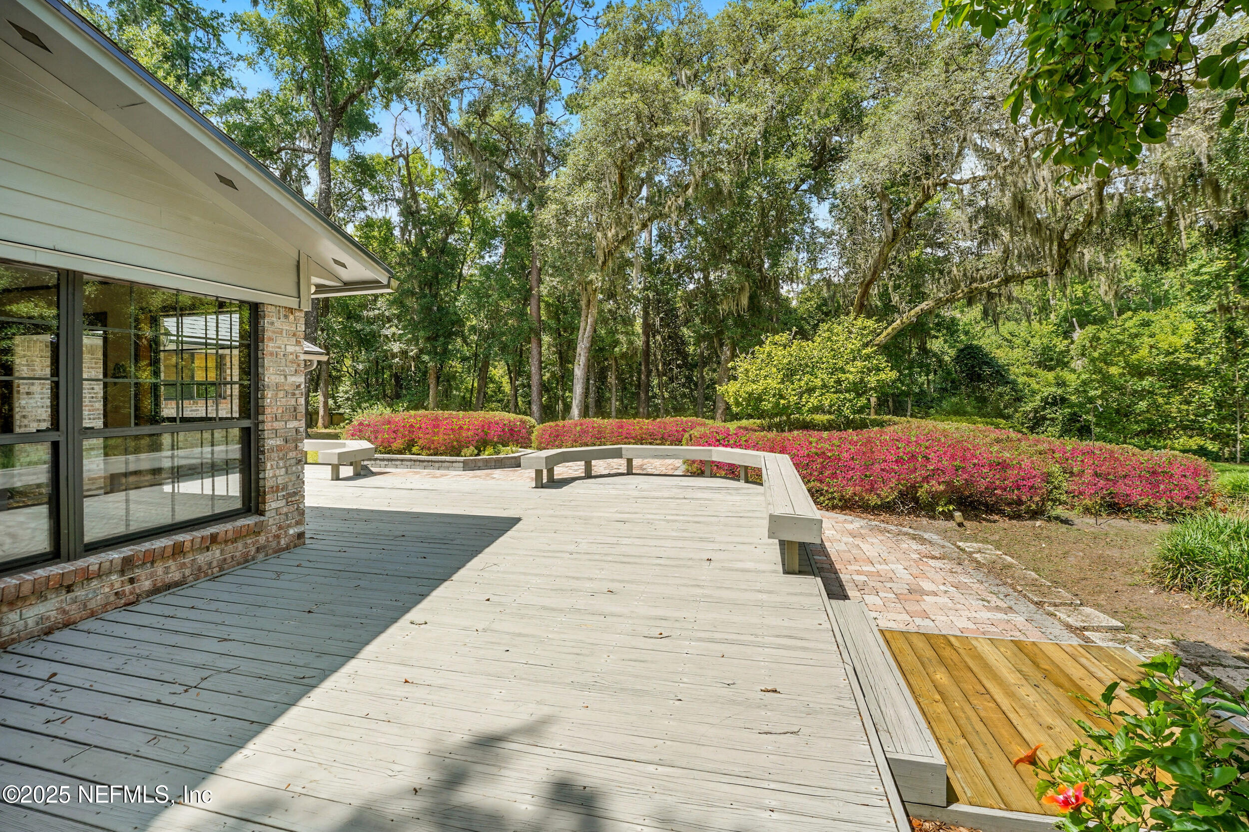 12186 DIVIDING OAKS Trail W