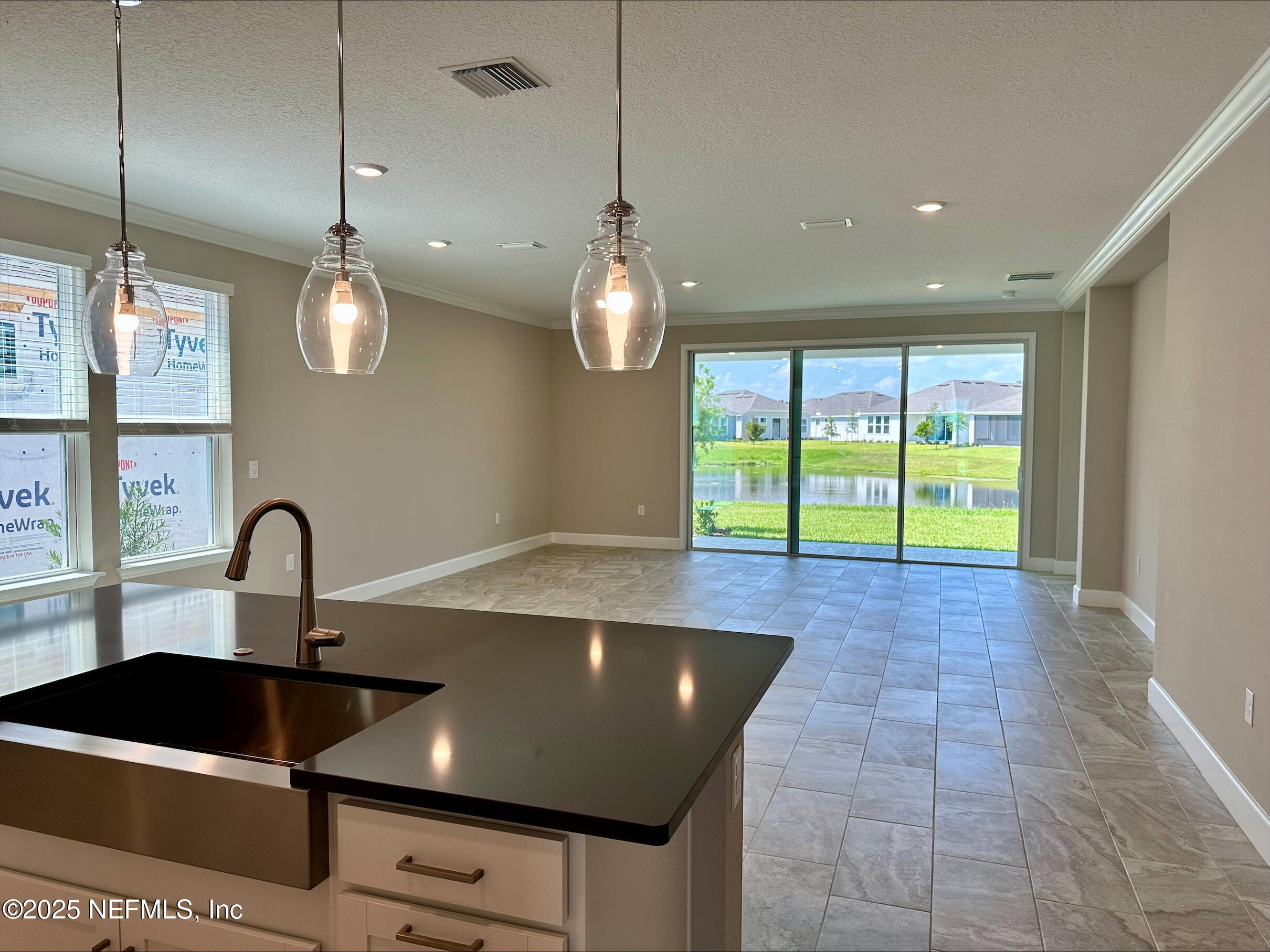 33 ARMOYAN Drive
