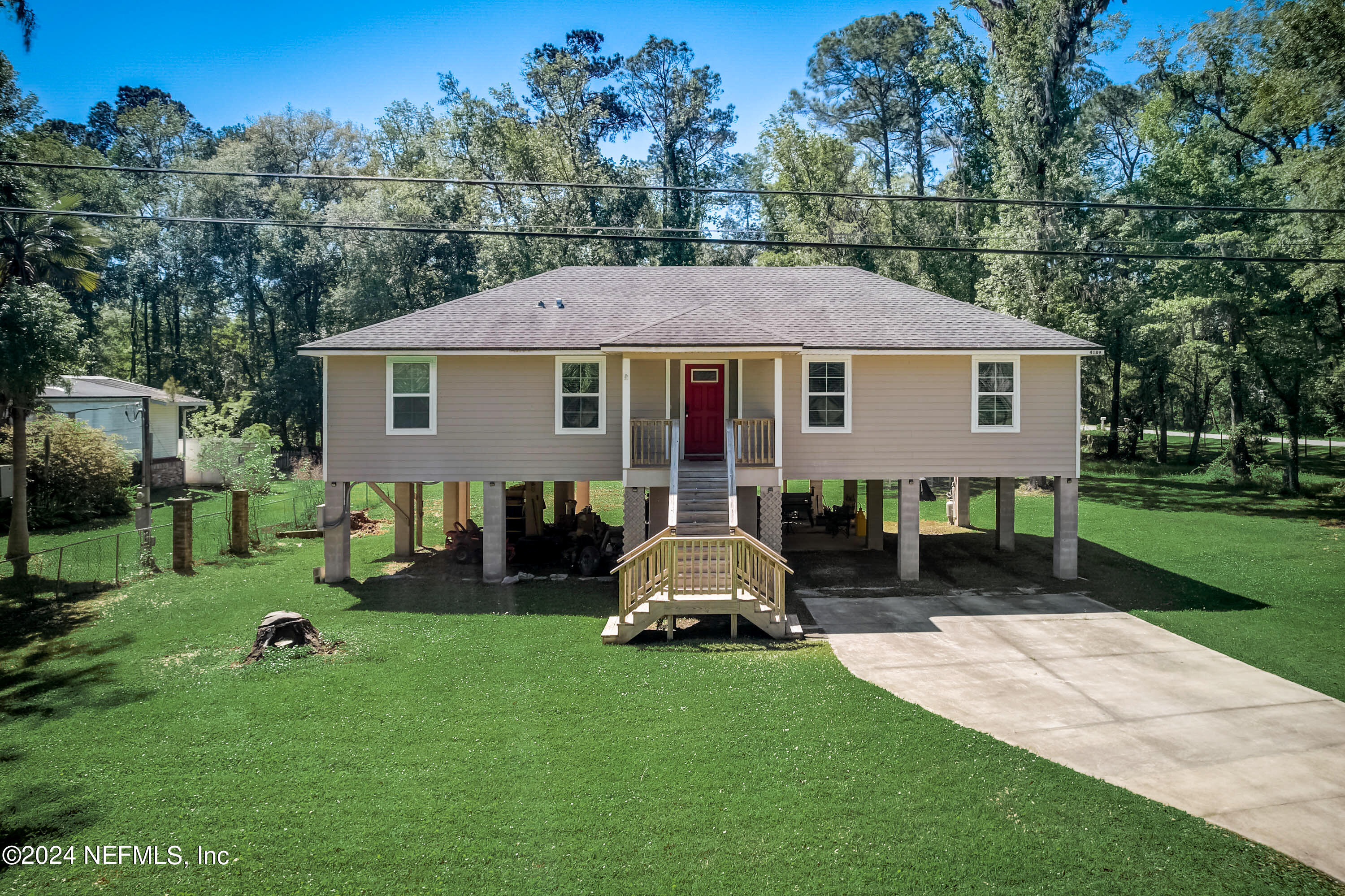 Middleburg, FL home for sale located at 4189 Lazy Acres Road, Middleburg, FL 32068