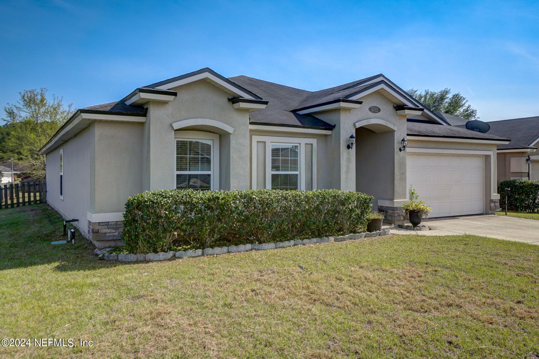 Jacksonville, FL home for sale located at 5702 Round Table Road, Jacksonville, FL 32254