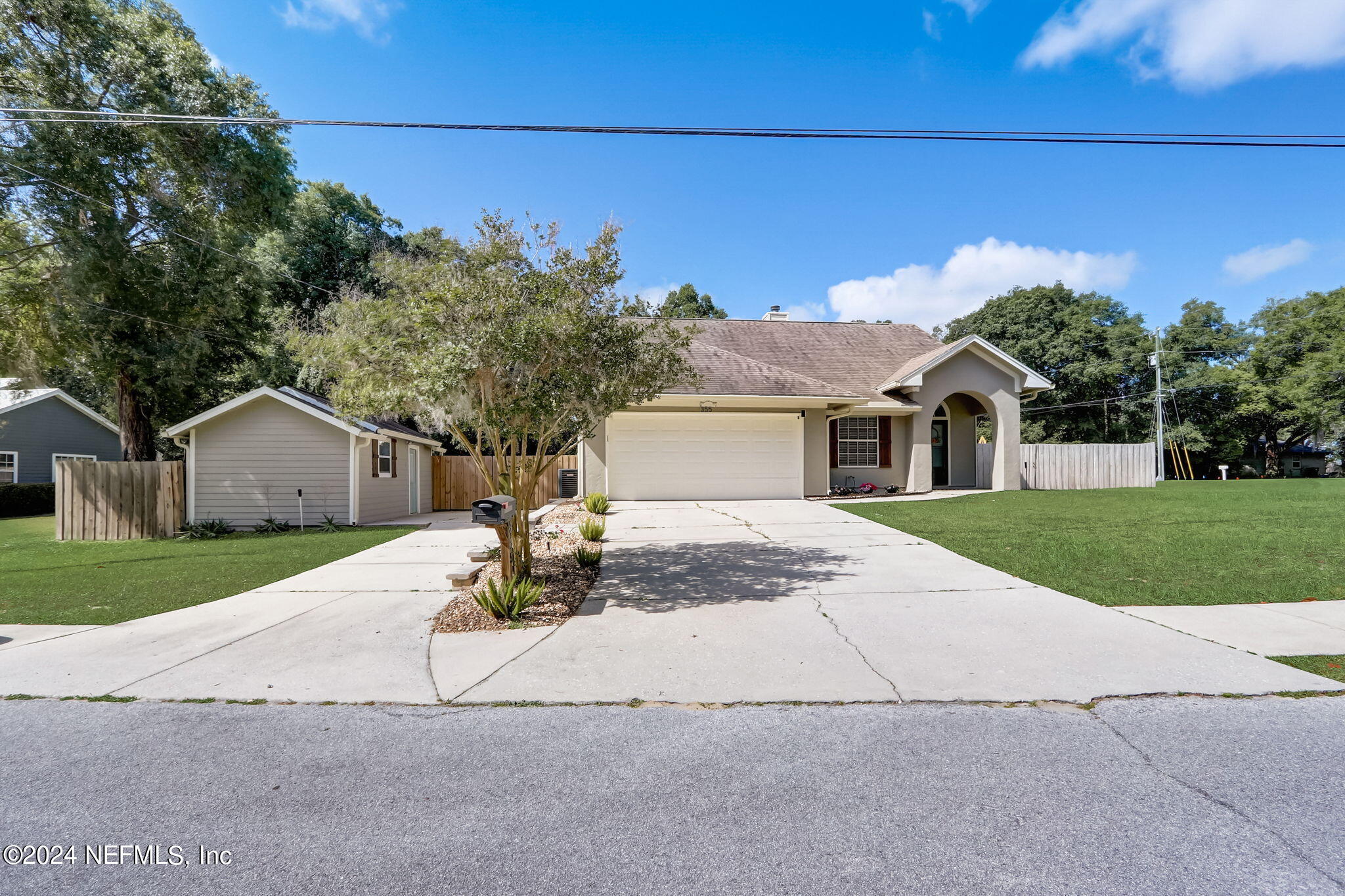 Keystone Heights, FL home for sale located at 355 SW Jasmine Avenue, Keystone Heights, FL 32656