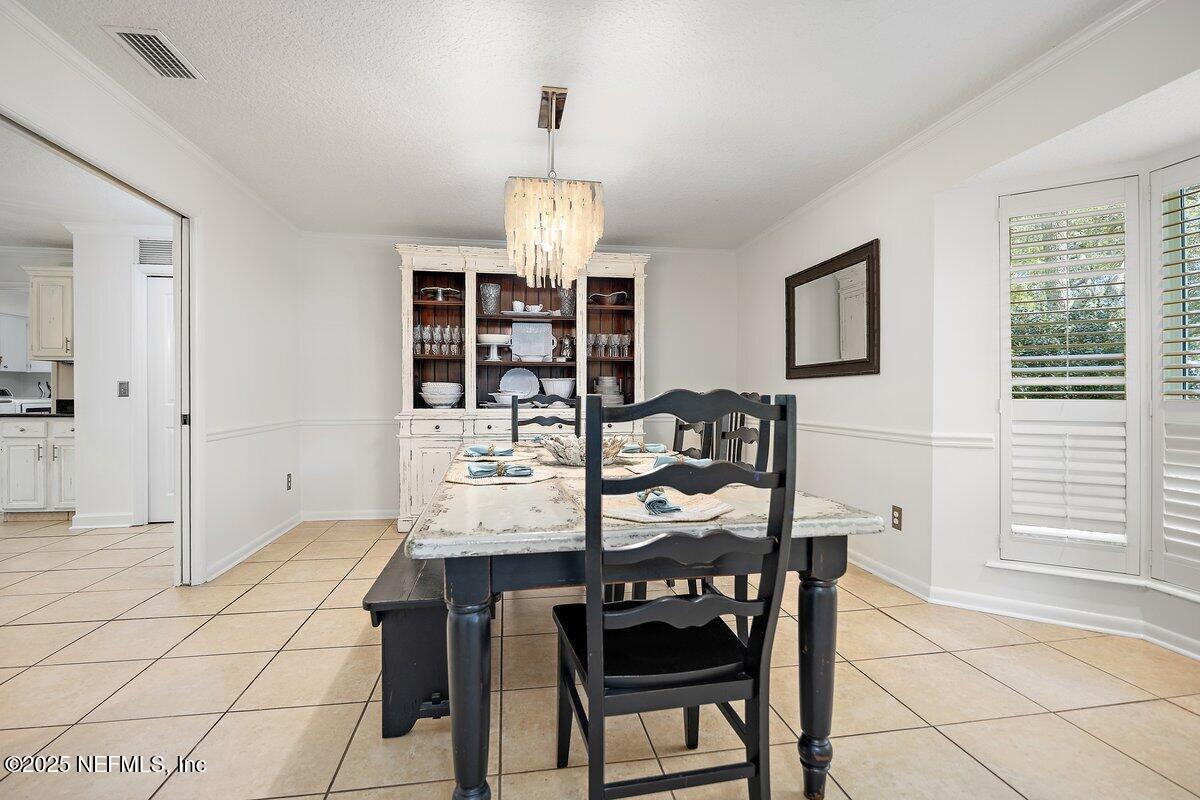 990 HAGLER Drive