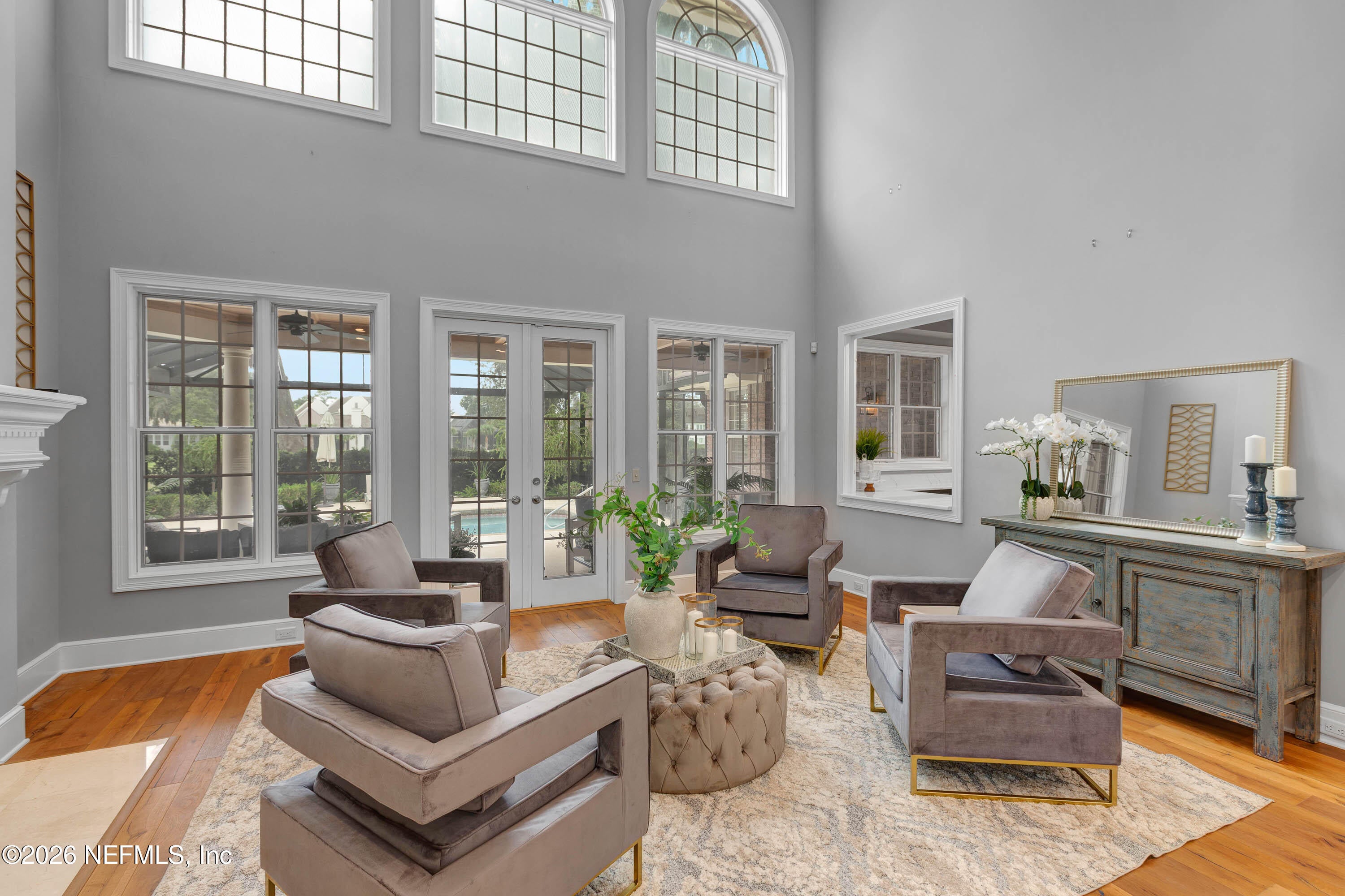 192 TWELVE OAKS Lane
