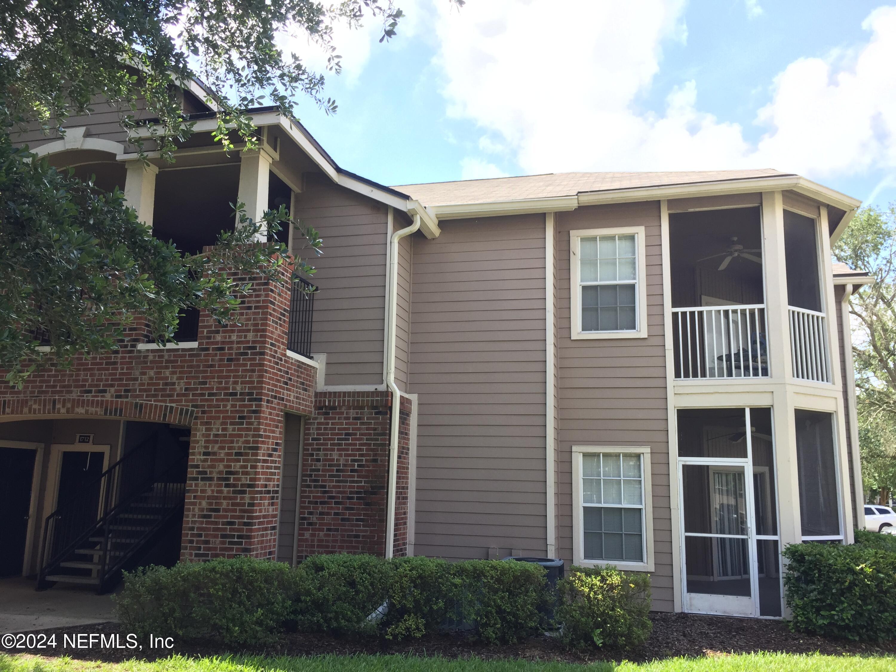 Jacksonville, FL home for sale located at 10000 Gate Parkway N UNIT 1711, Jacksonville, FL 32246