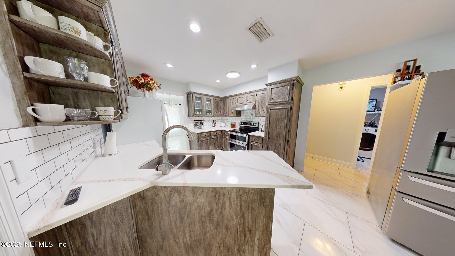 11728 LORETTO WOODS Court