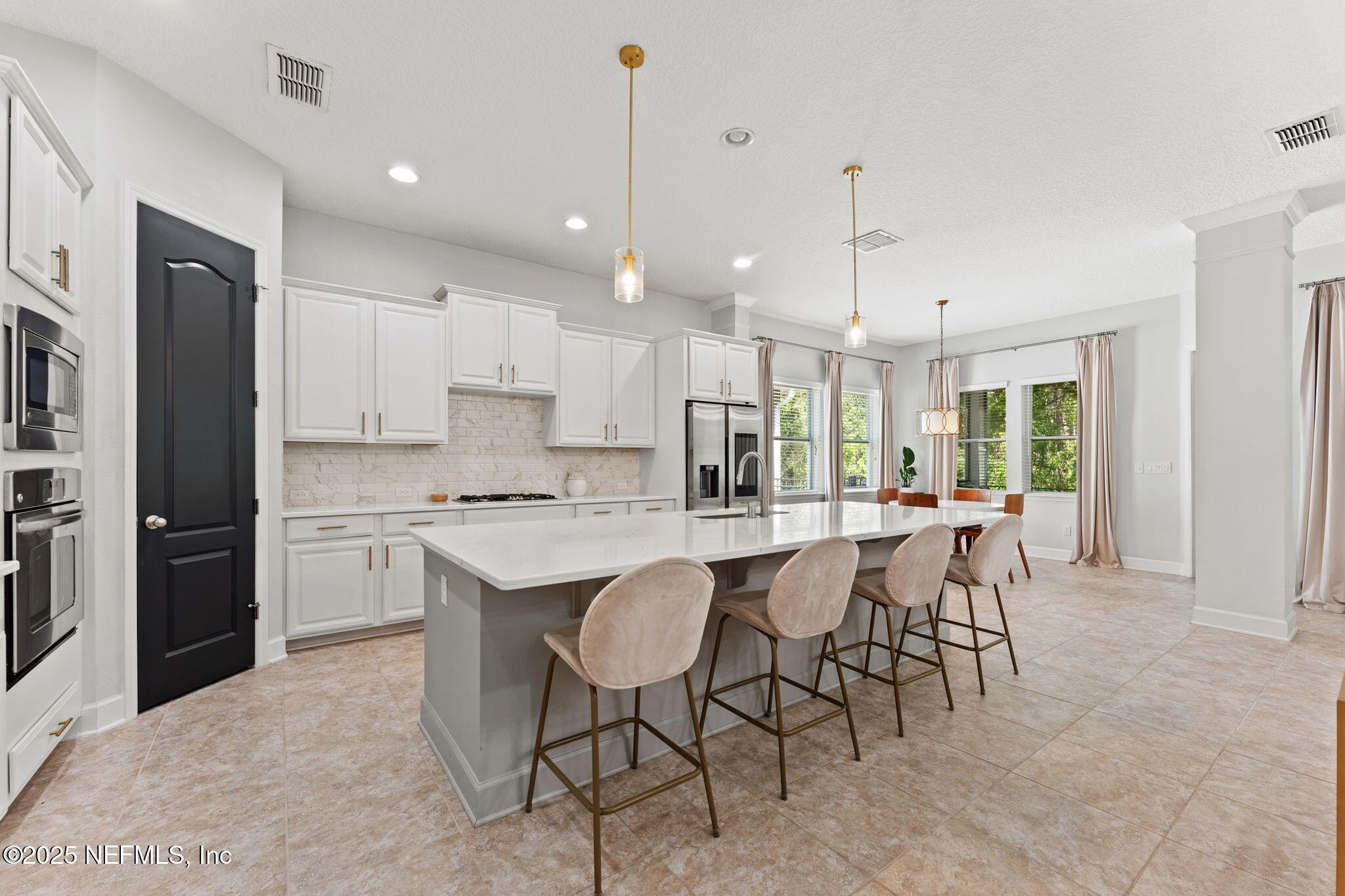 365 MAJESTIC EAGLE Drive