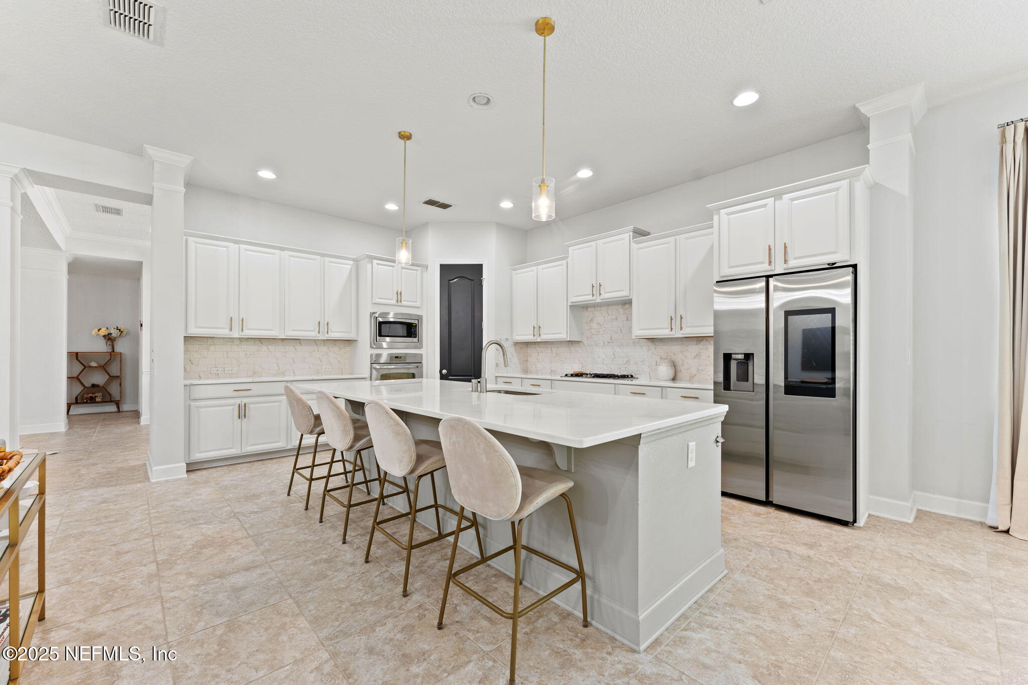 365 MAJESTIC EAGLE Drive