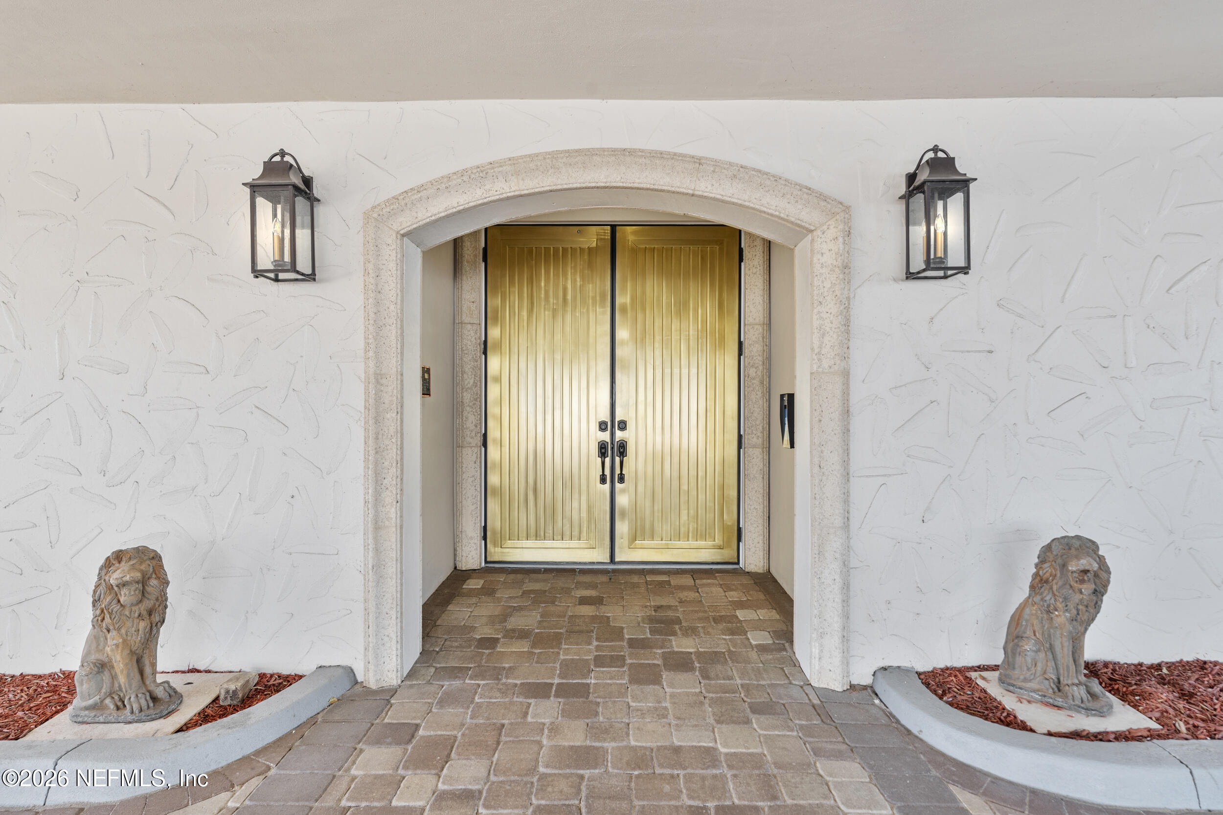 1616 RIVER Road 106