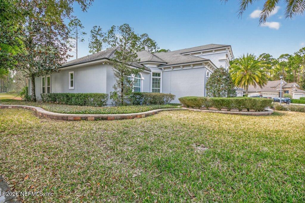 101 STONEBROOK Court