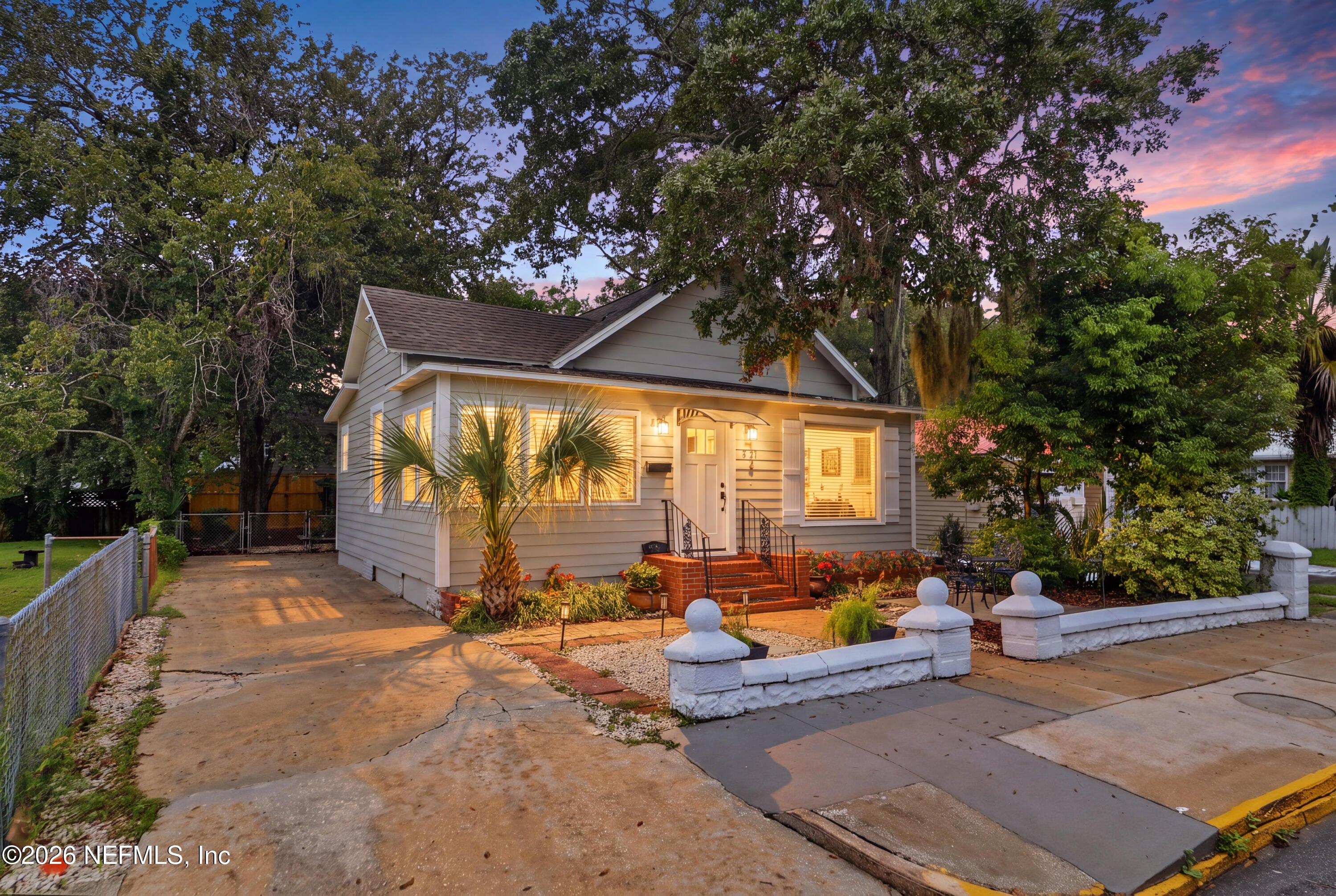 136 MARTIN LUTHER KING Avenue