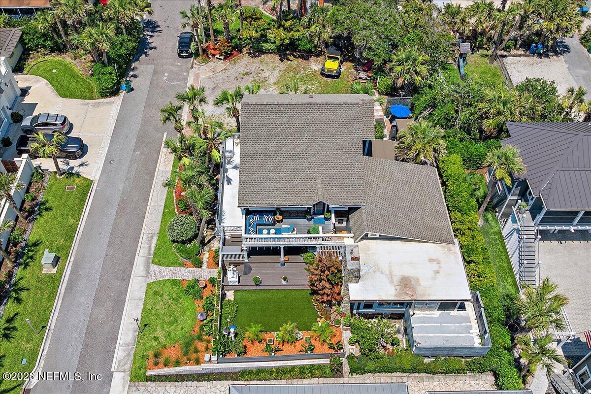 106 BAY Street