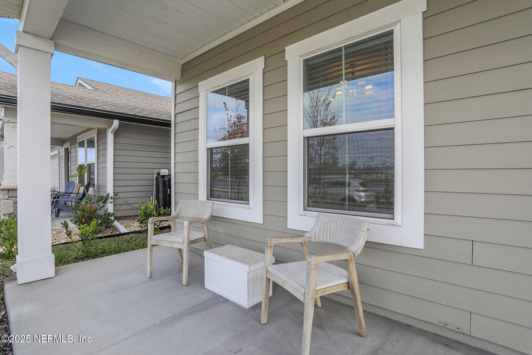 13863 HOLSINGER Boulevard