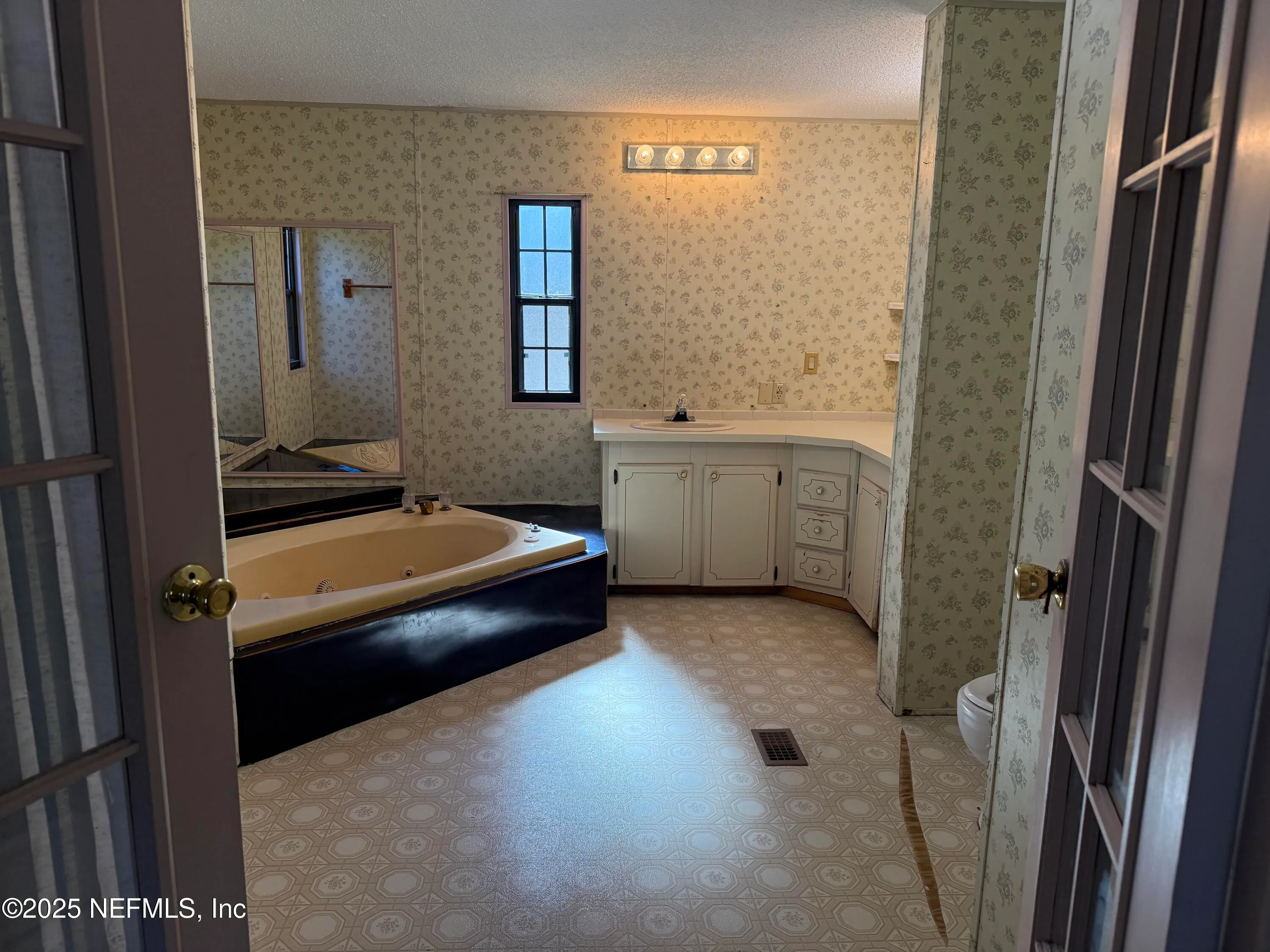 Hilliard, Florida 32046, United States, 3 Bedrooms Bedrooms, ,2 BathroomsBathrooms,Residential,Pending,10611