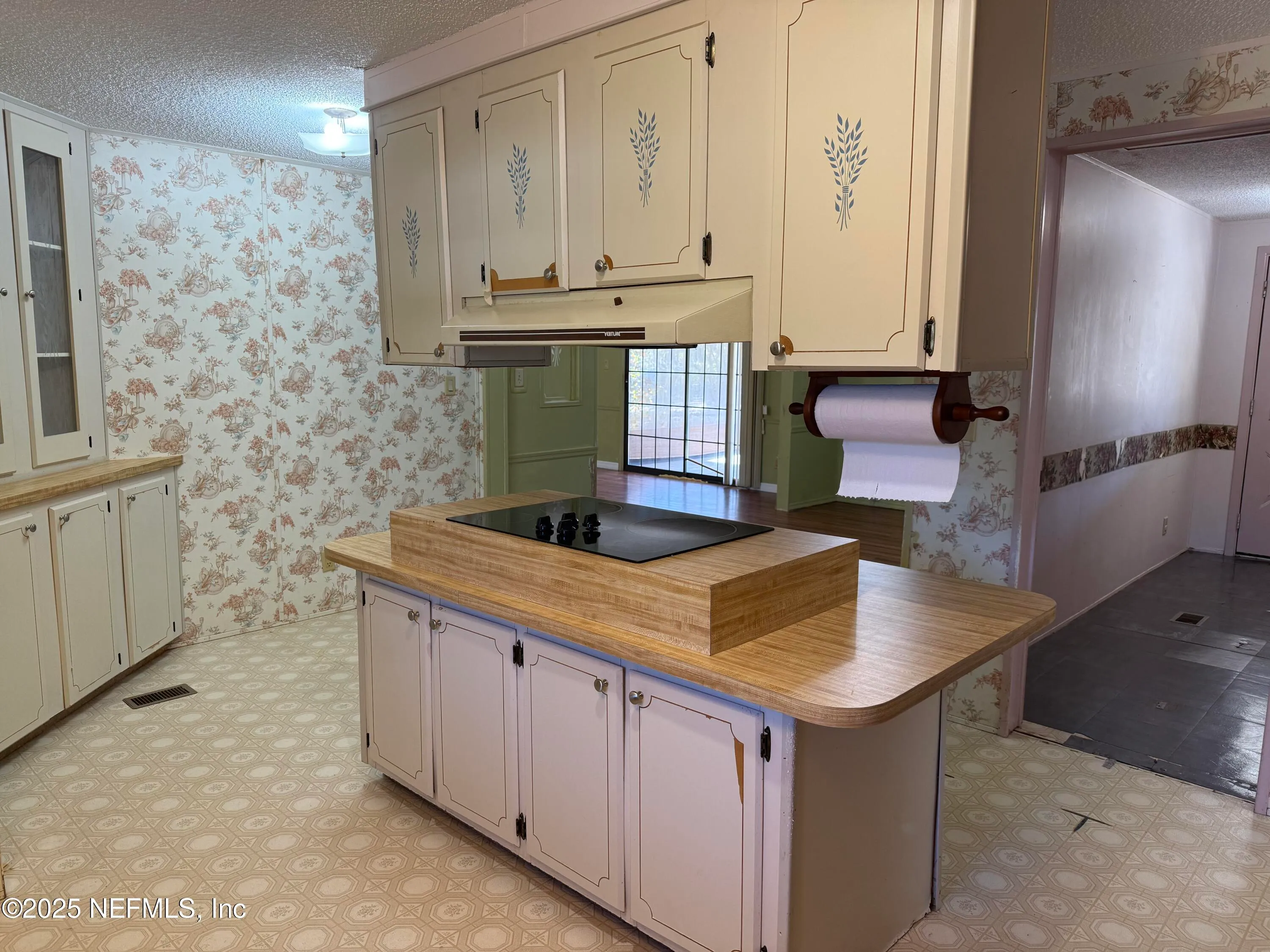 Hilliard, Florida 32046, United States, 3 Bedrooms Bedrooms, ,2 BathroomsBathrooms,Residential,Pending,10611