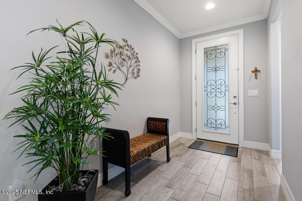 127 BROOMSEDGE Circle