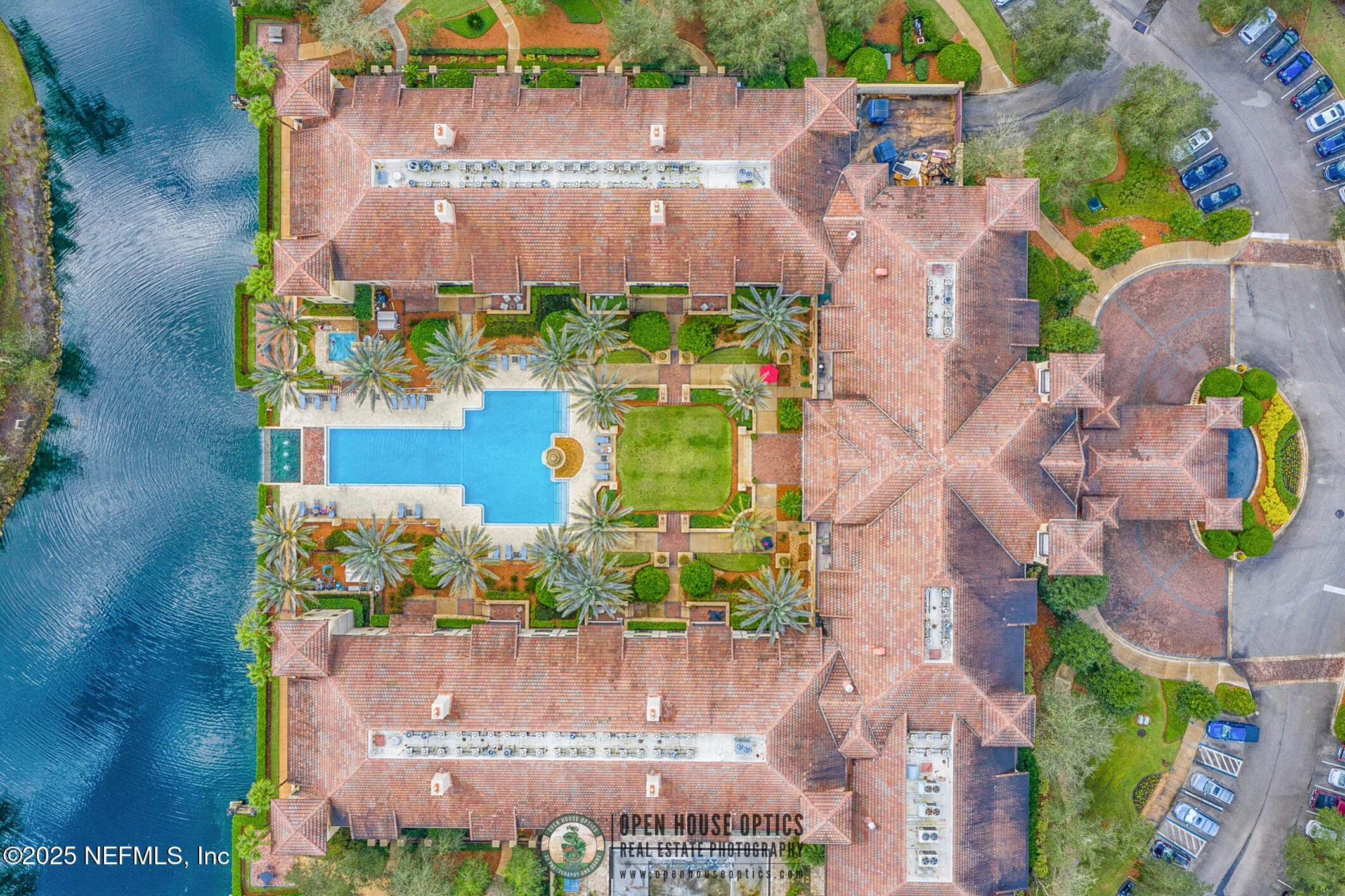 945 REGISTRY Boulevard 312