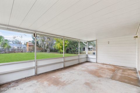 A home in Palatka