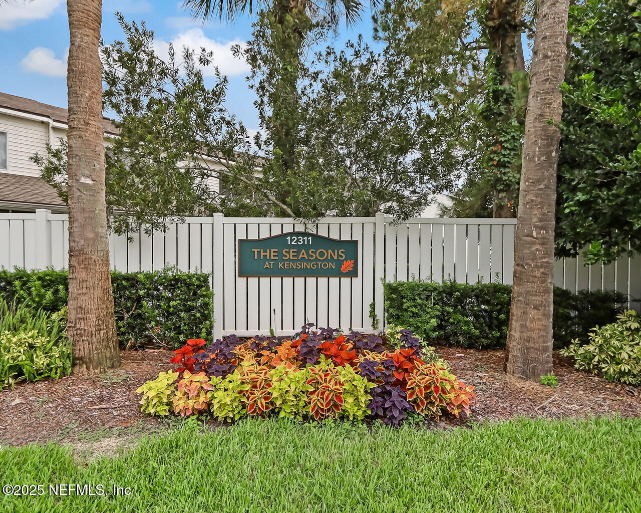 12311 KENSINGTON LAKES Drive 1004