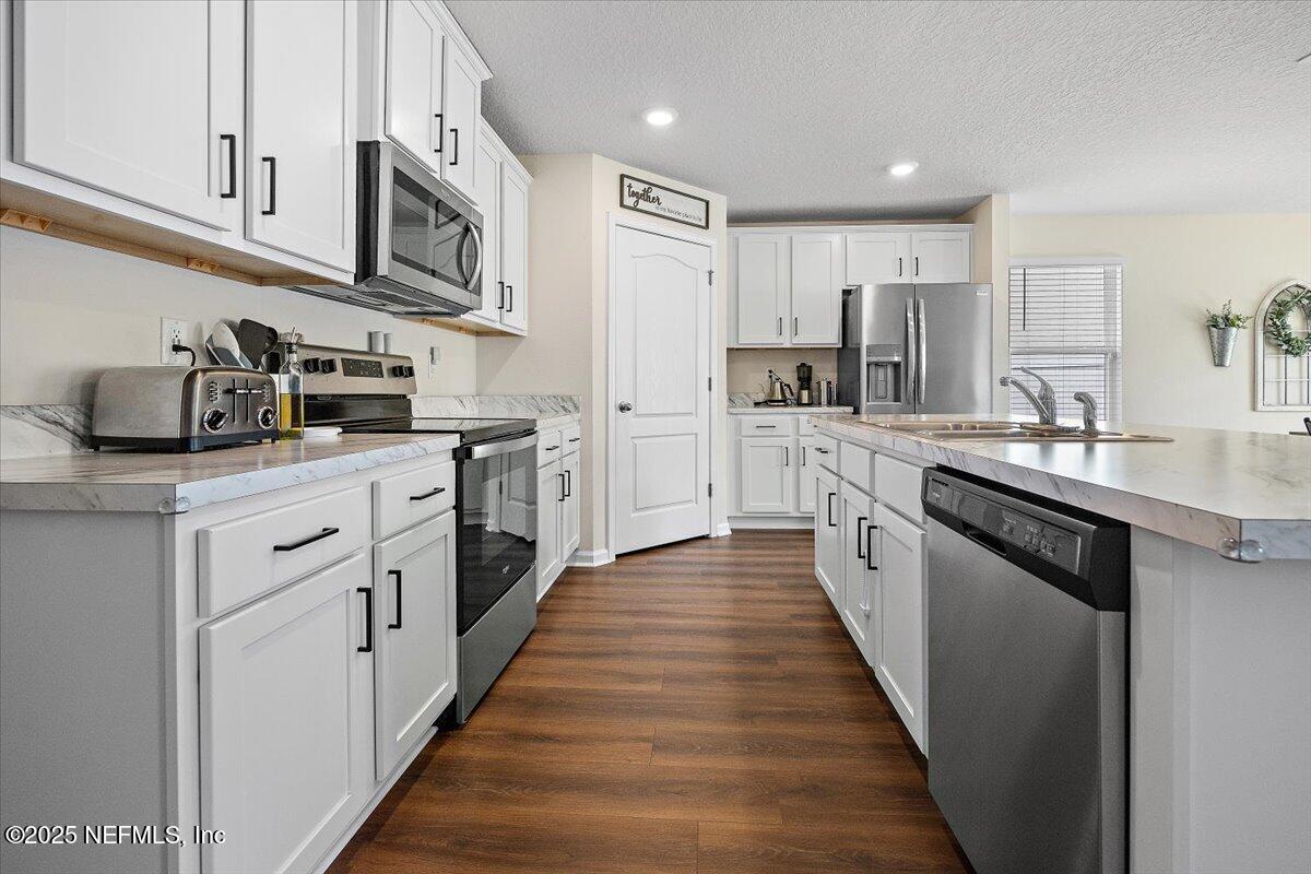 2294 FALLING STAR Lane