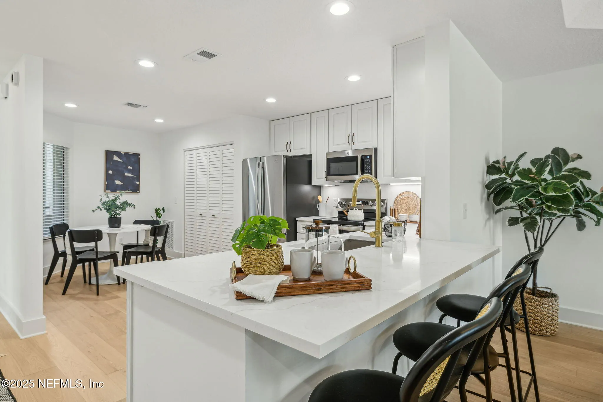 Jacksonville, Florida 32217, United States, 3 Bedrooms Bedrooms, ,2 BathroomsBathrooms,Residential,Active,198811