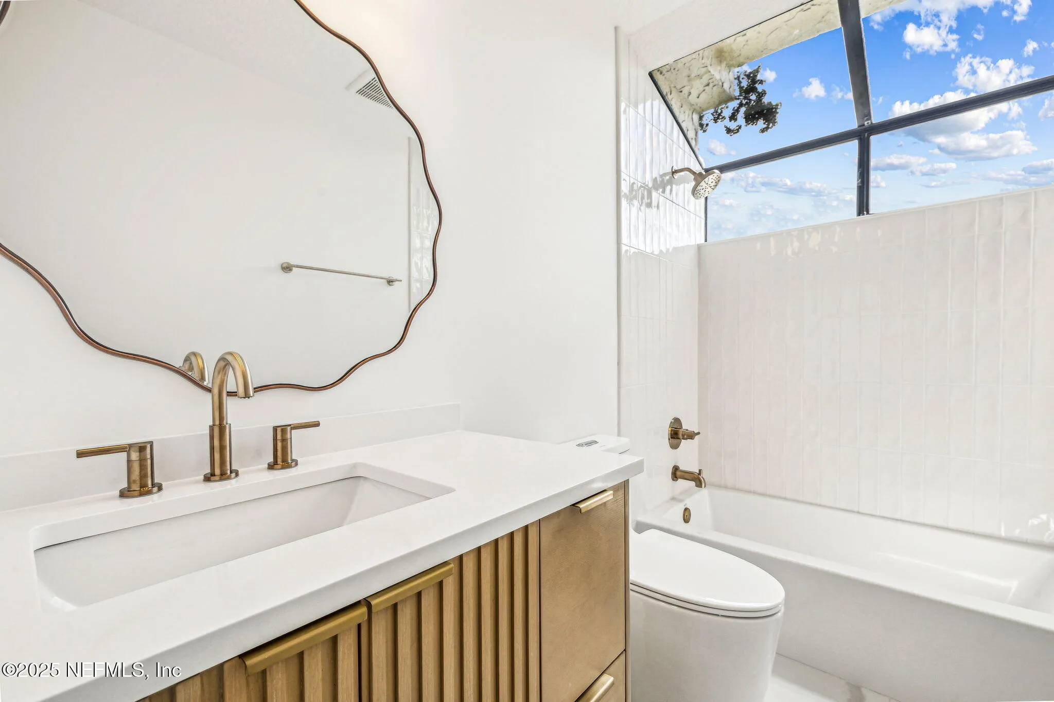 Jacksonville, Florida 32217, United States, 3 Bedrooms Bedrooms, ,2 BathroomsBathrooms,Residential,Active,198811