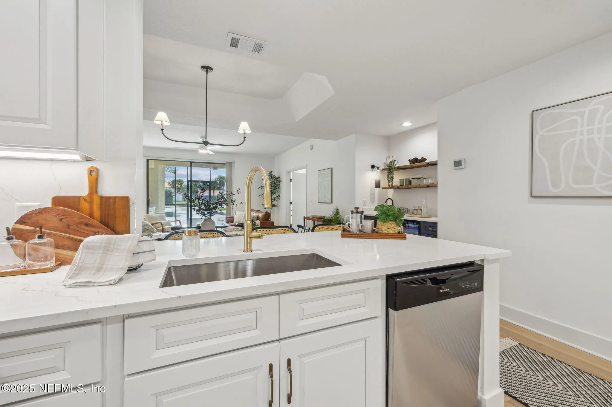 Jacksonville, Florida 32217, United States, 3 Bedrooms Bedrooms, ,2 BathroomsBathrooms,Residential,Active,198811