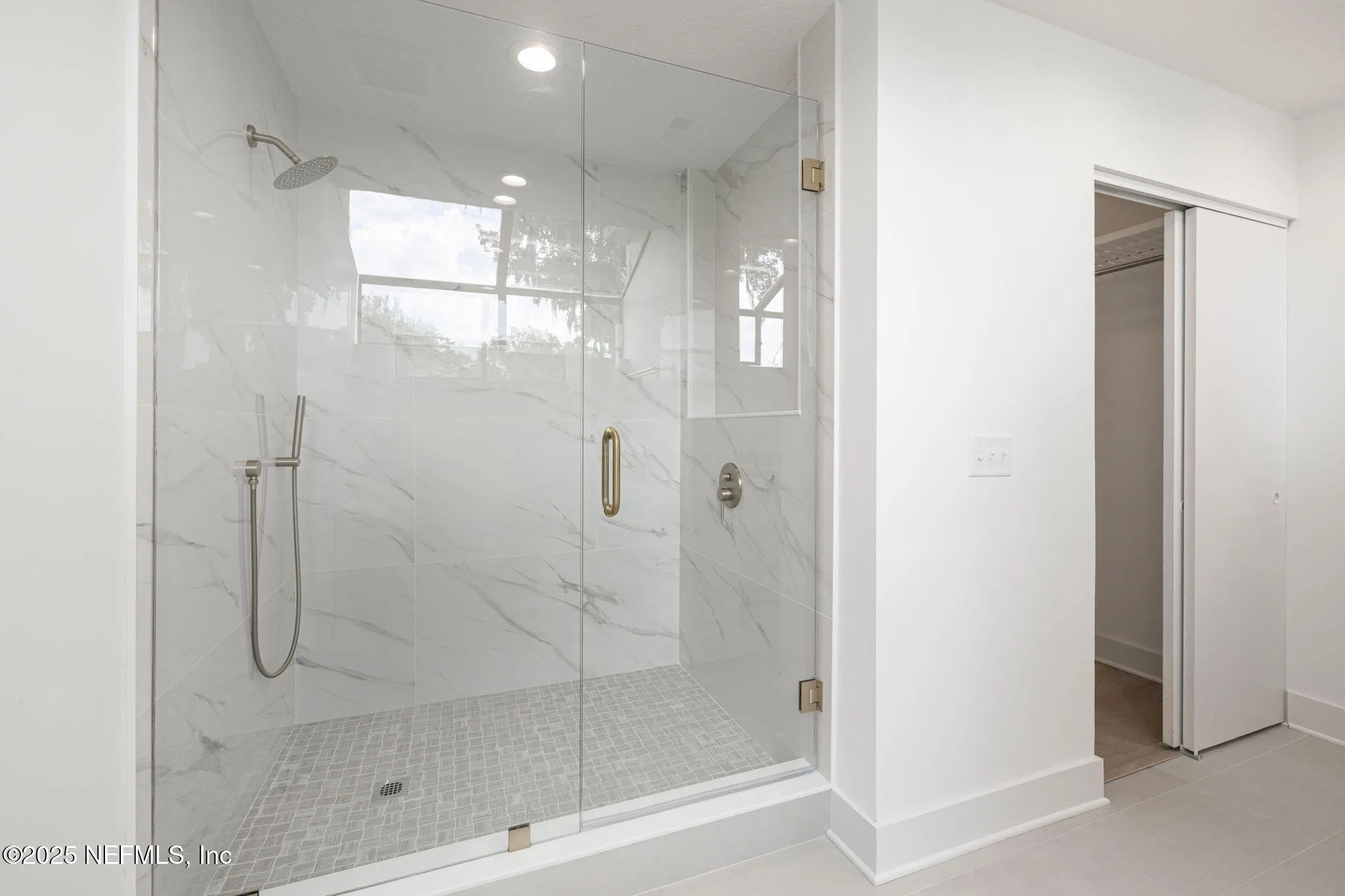 Jacksonville, Florida 32217, United States, 3 Bedrooms Bedrooms, ,2 BathroomsBathrooms,Residential,Active,198811