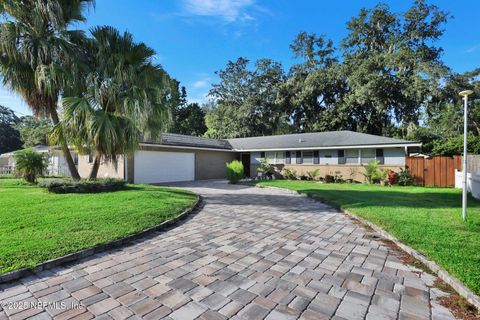 2816 ANNETTE Circle Jacksonville FL 32216