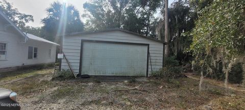 A home in Pomona Park