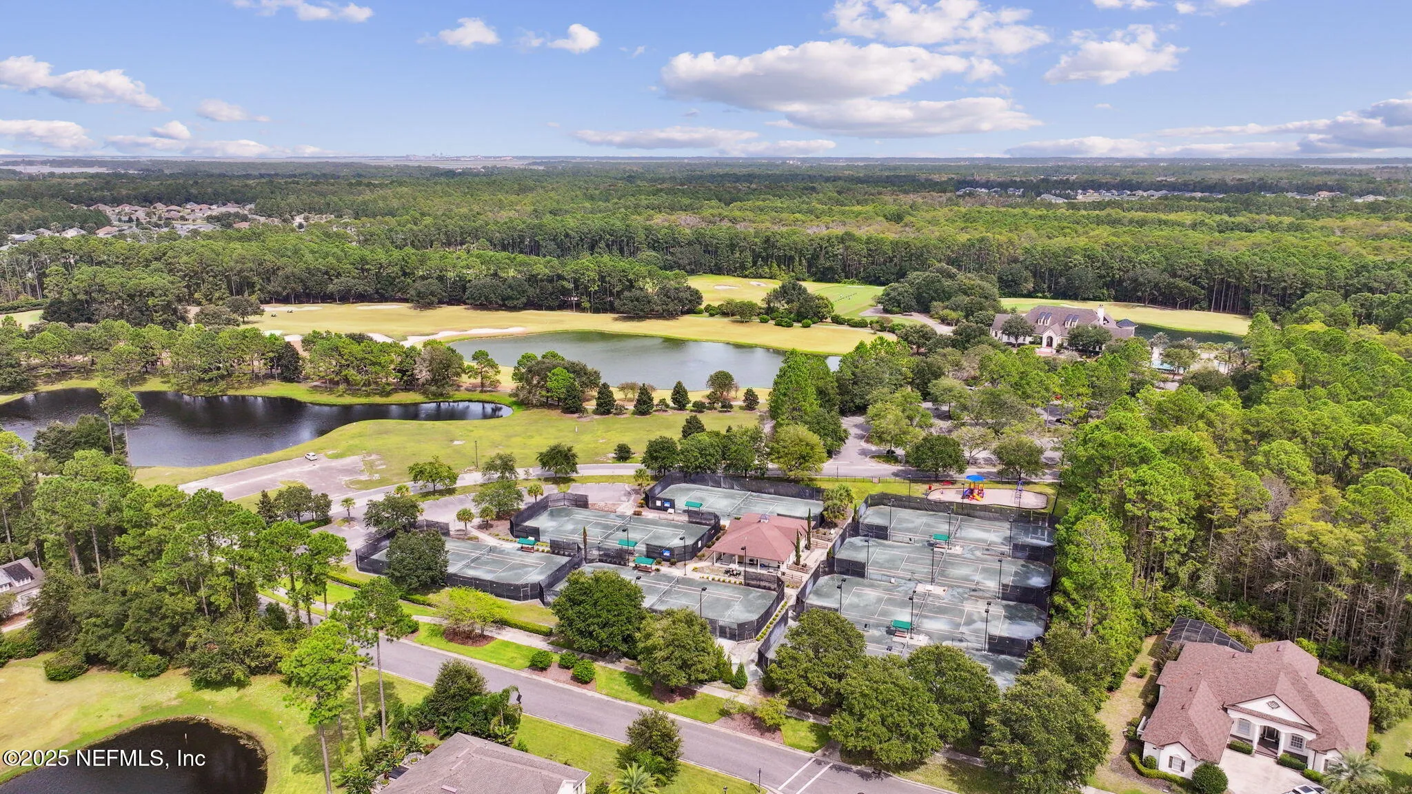 Fernandina Beach, Florida 32034, United States, 3 Bedrooms Bedrooms, ,4 BathroomsBathrooms,Residential,Active,235113