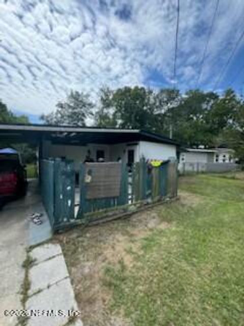 Photo of 3018 9TH Street, Jacksonville, FL 32254 (MLS # 2142249)