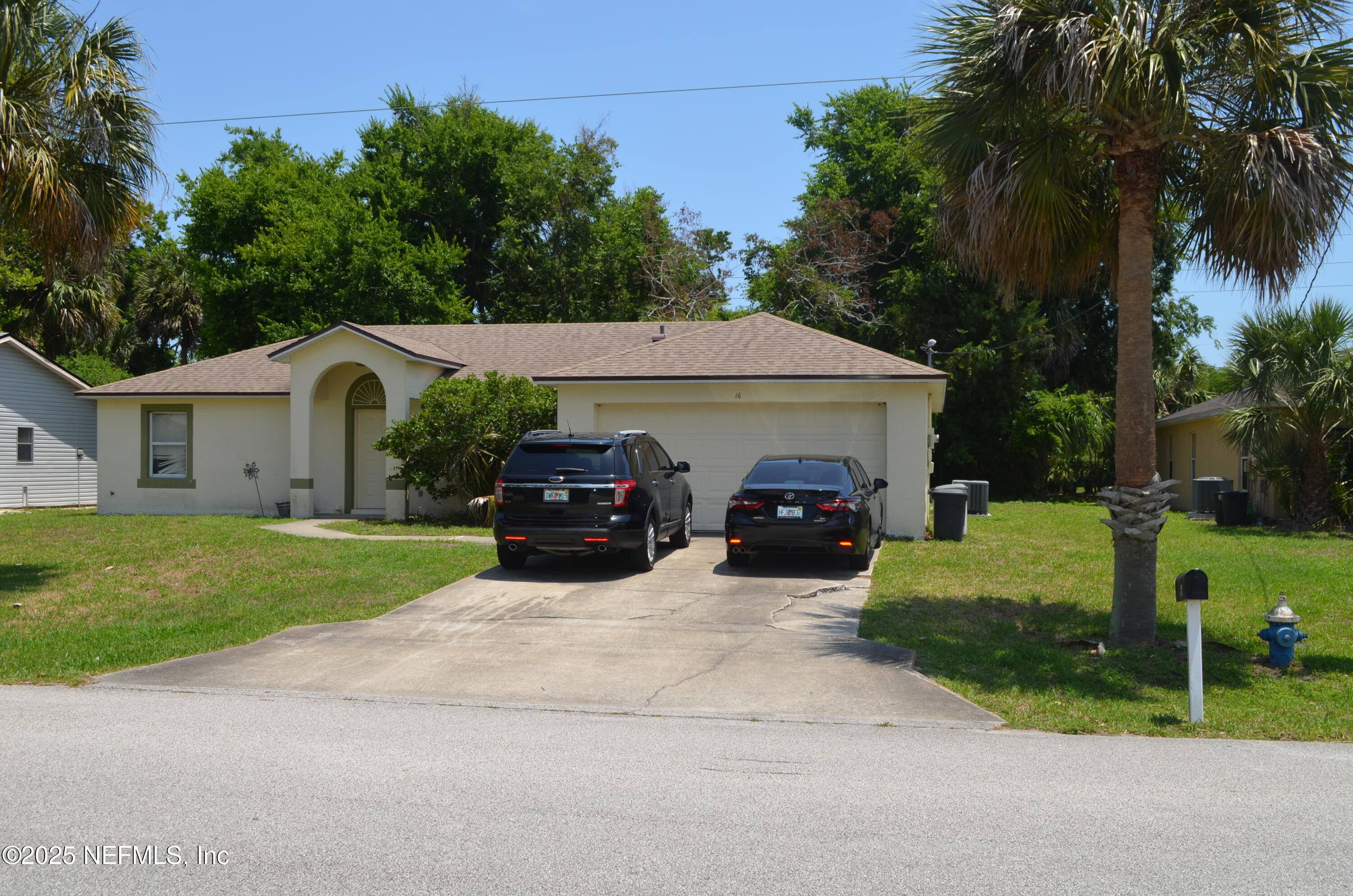 16 CORAL REEF Court N