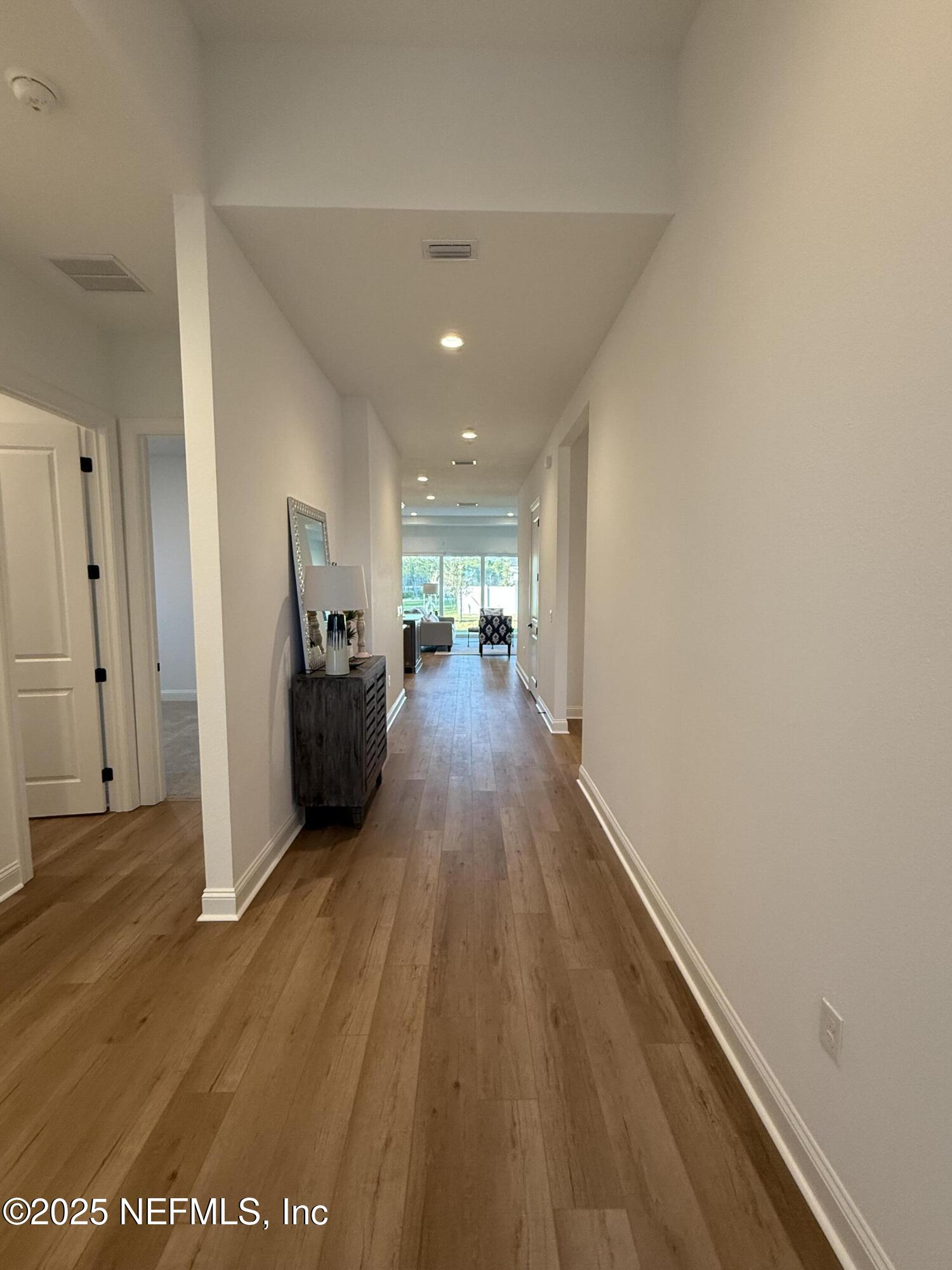 24 MAHOGANY Way