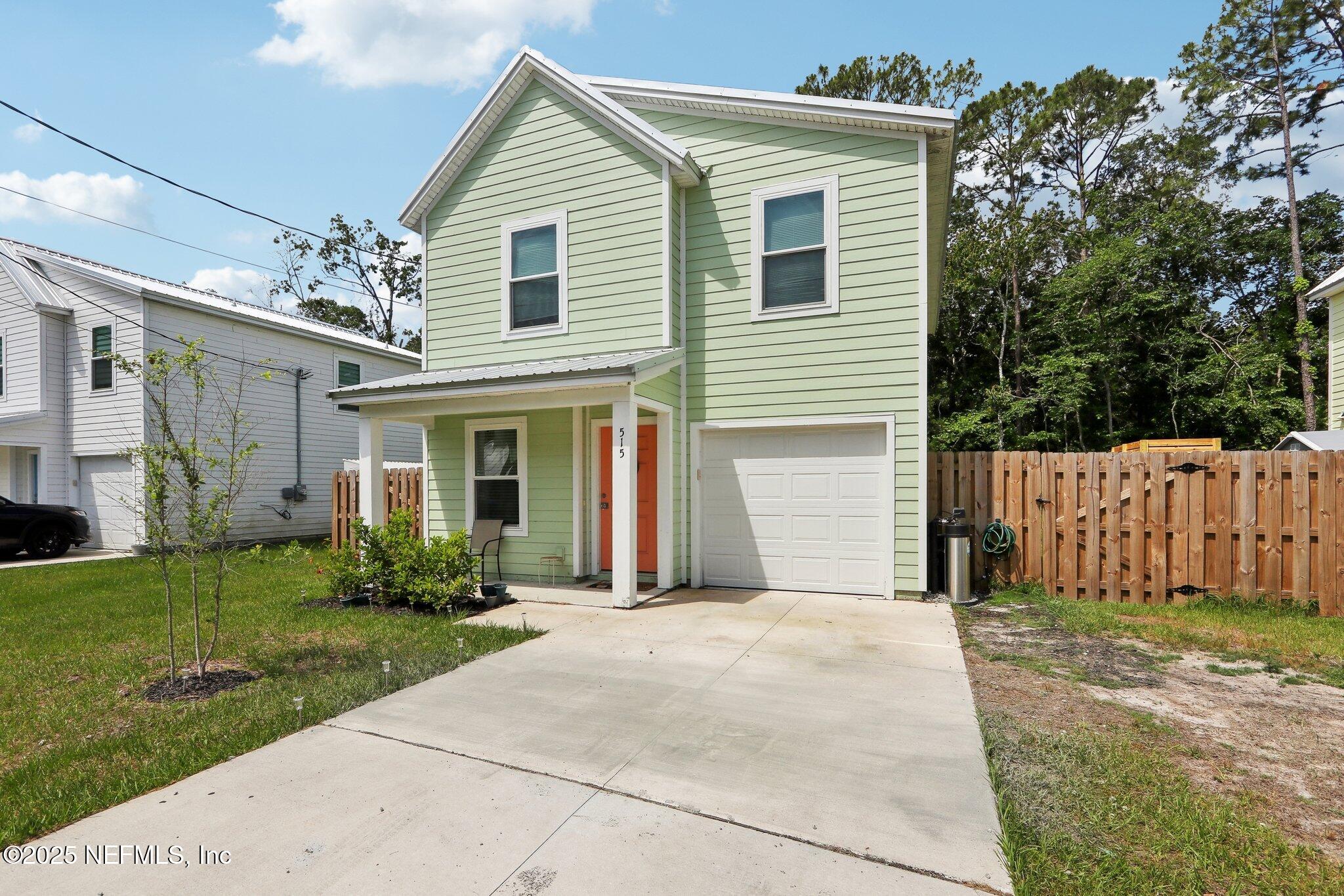 515 S WOODLAWN Street