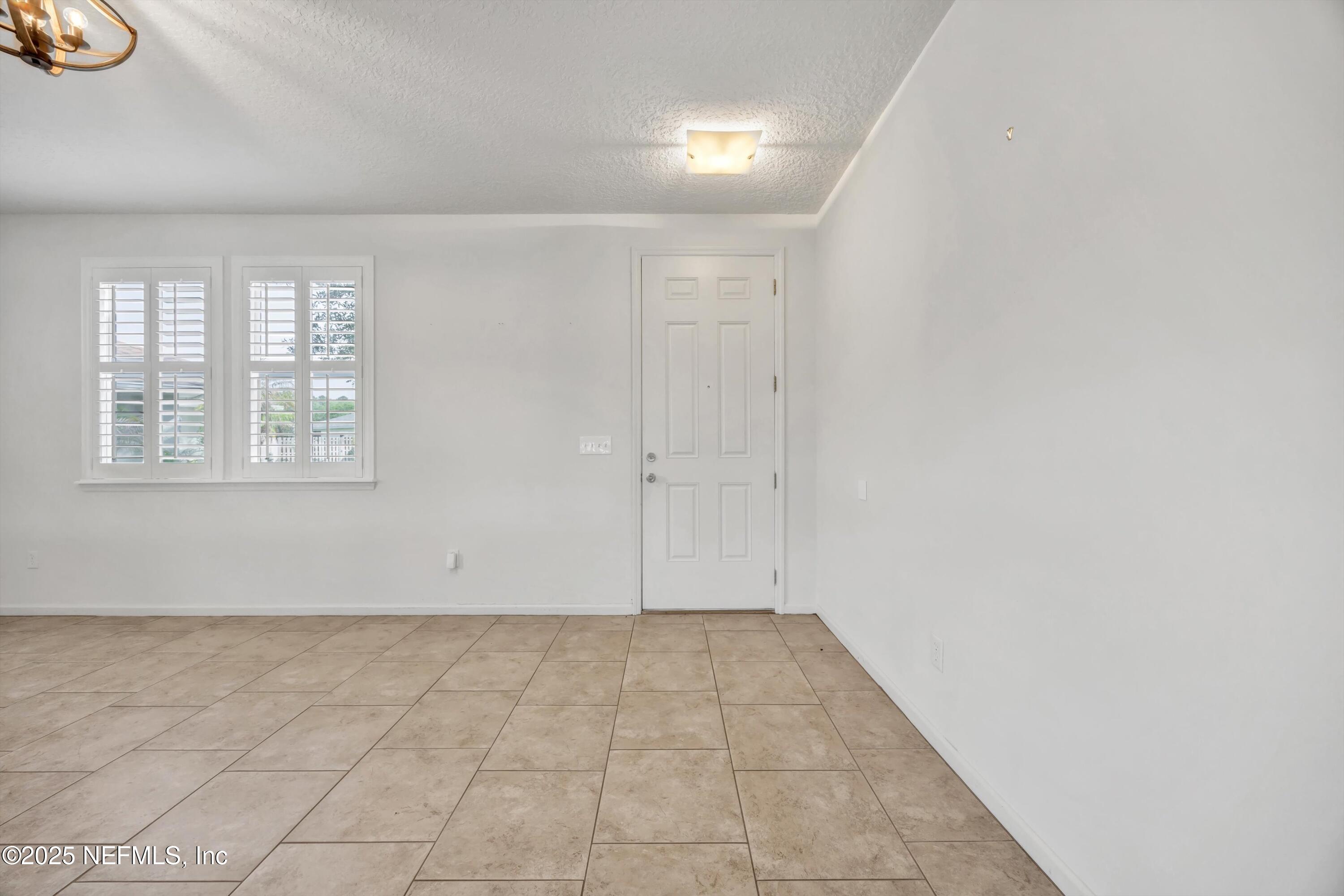 1457 HEATHER Court