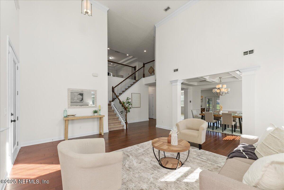 2099 CLUB LAKE Drive