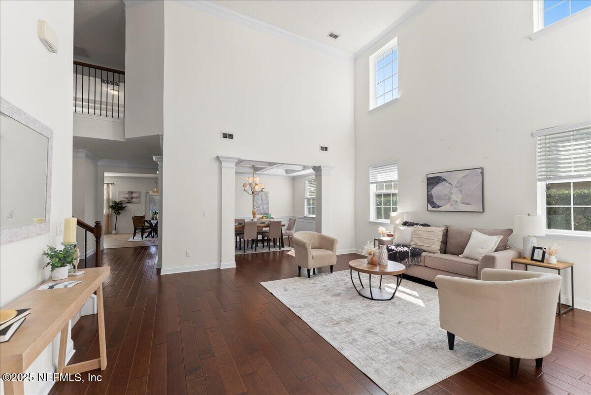 2099 CLUB LAKE Drive