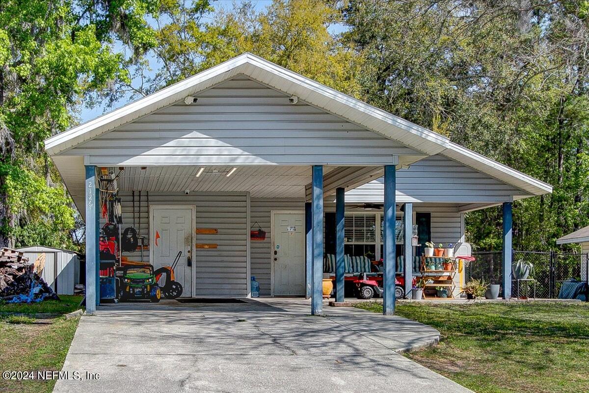 Middleburg, FL home for sale located at 2126 Center Way, Middleburg, FL 32068