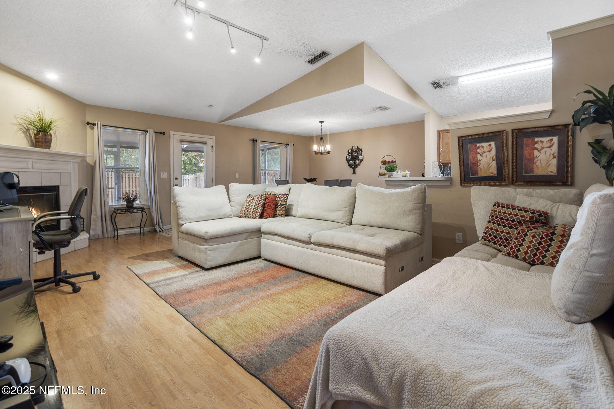 1931 HUNTERS TRACE Circle