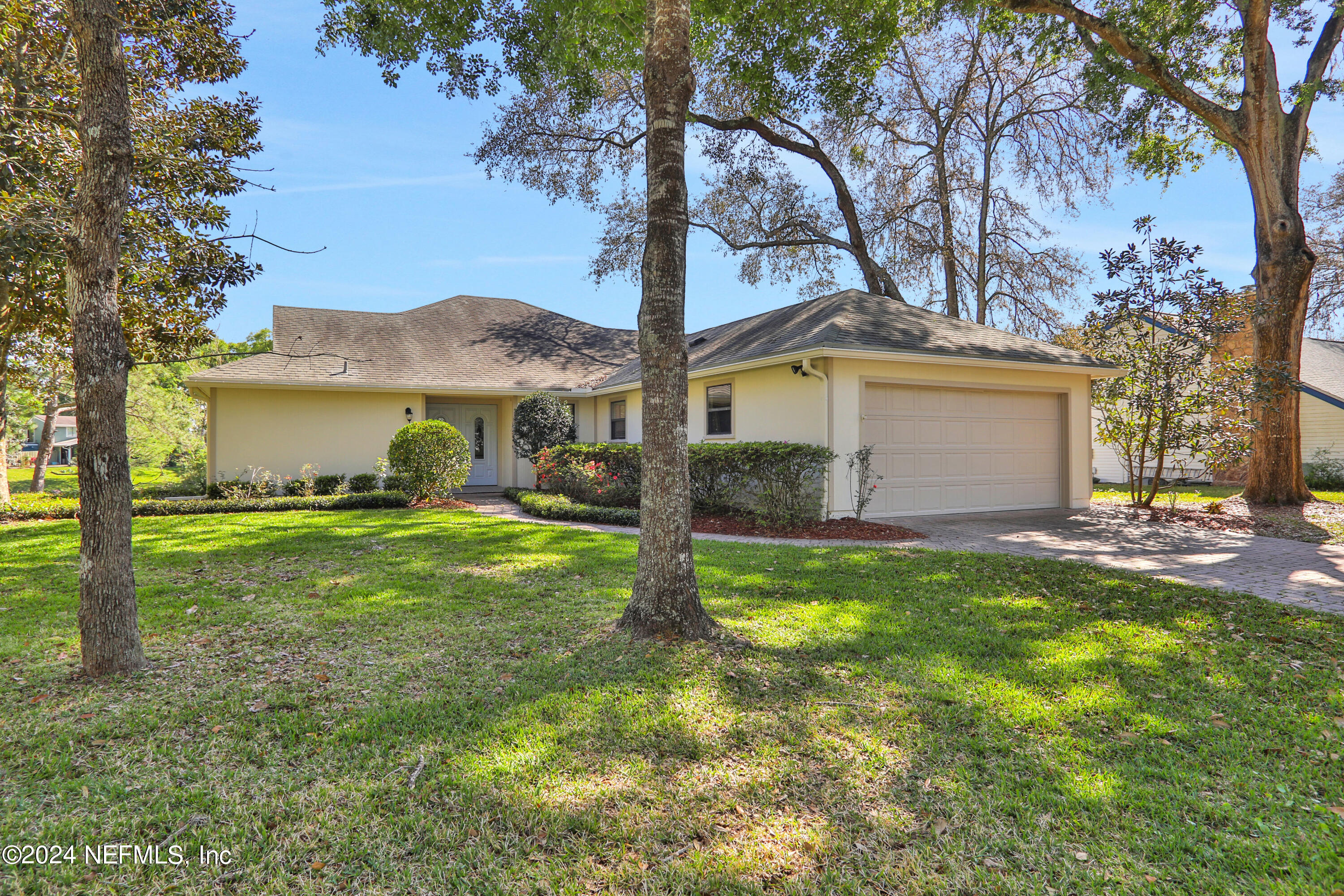 Jacksonville, FL home for sale located at 4580 Carolyn Cove Lane N, Jacksonville, FL 32258
