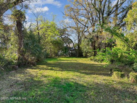Photo of 1572 W 7TH Street W, Jacksonville, FL 32209 (MLS # 2152160)