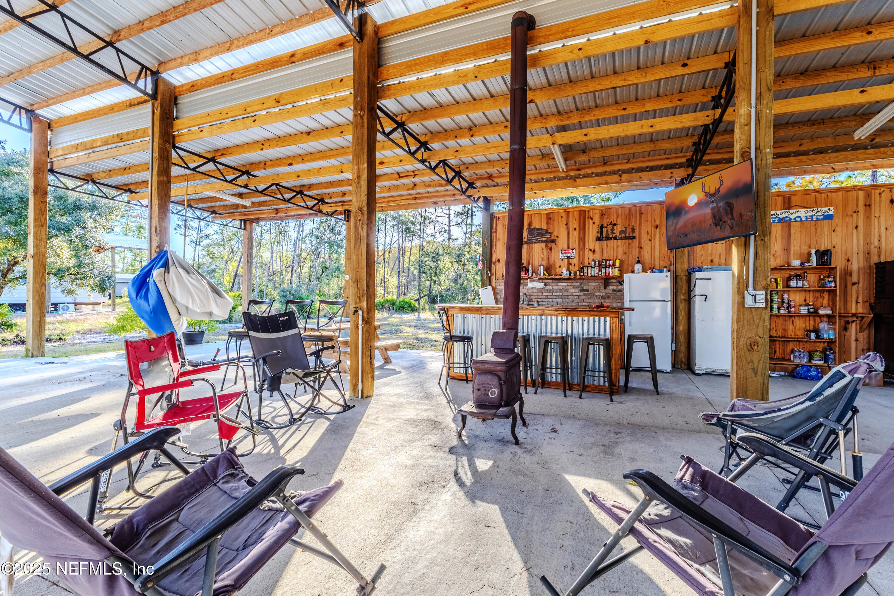 1313 OAK POND Circle