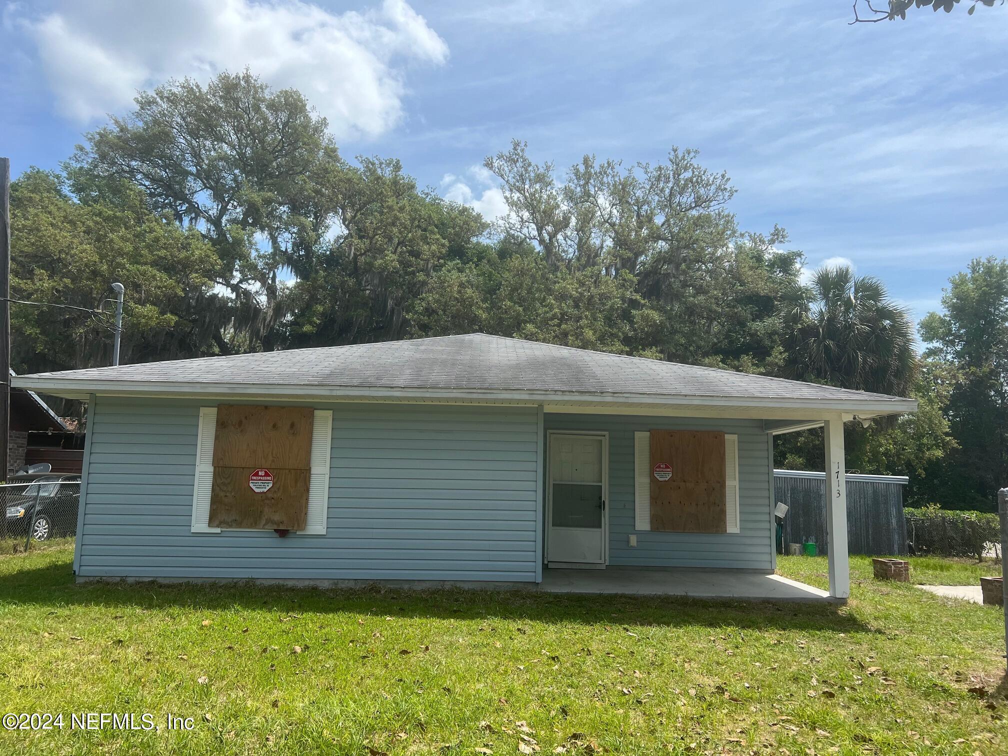 Palatka, FL home for sale located at 1713 Westover Drive, Palatka, FL 32177