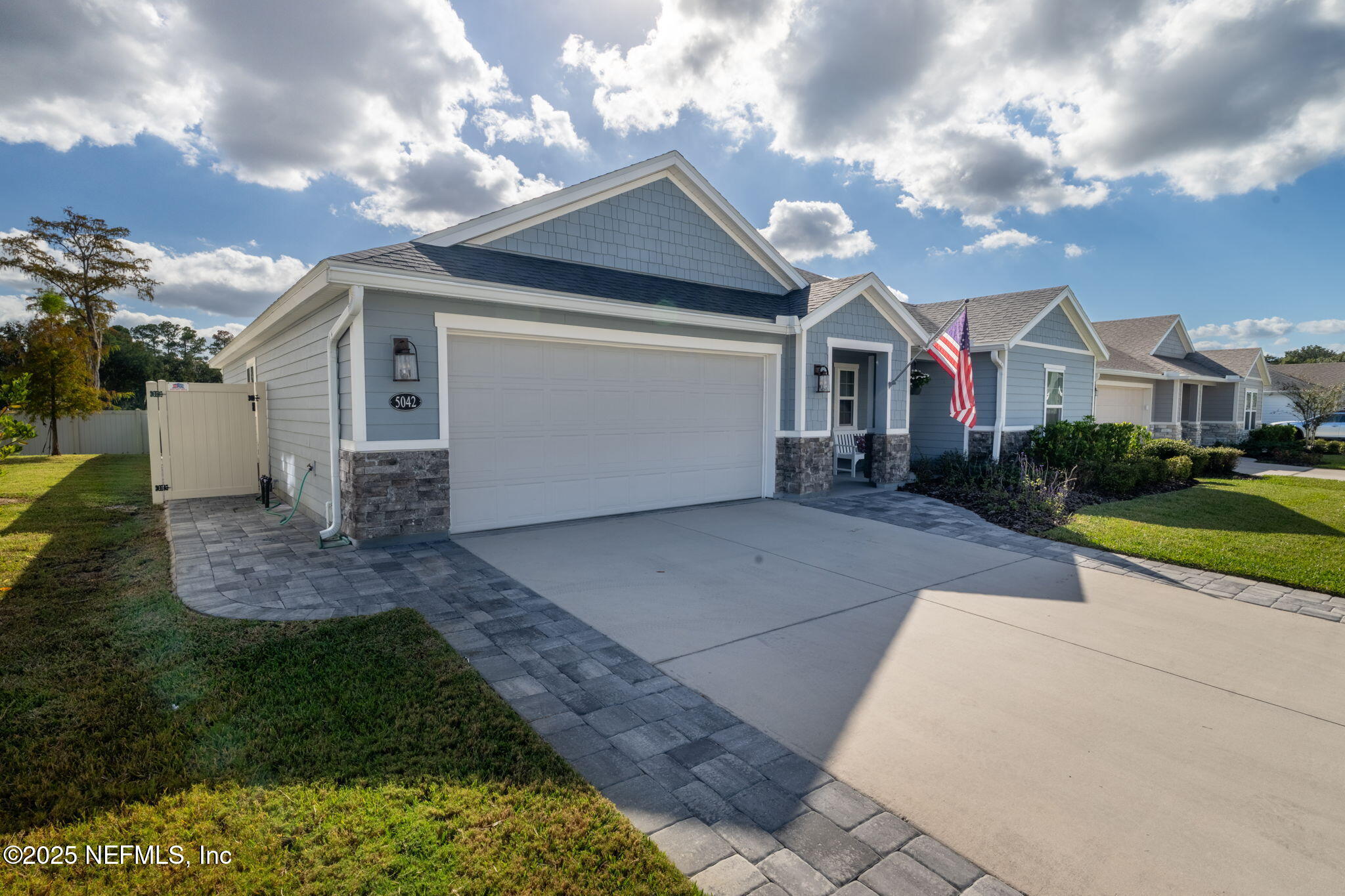 5042 OAK BEND Avenue