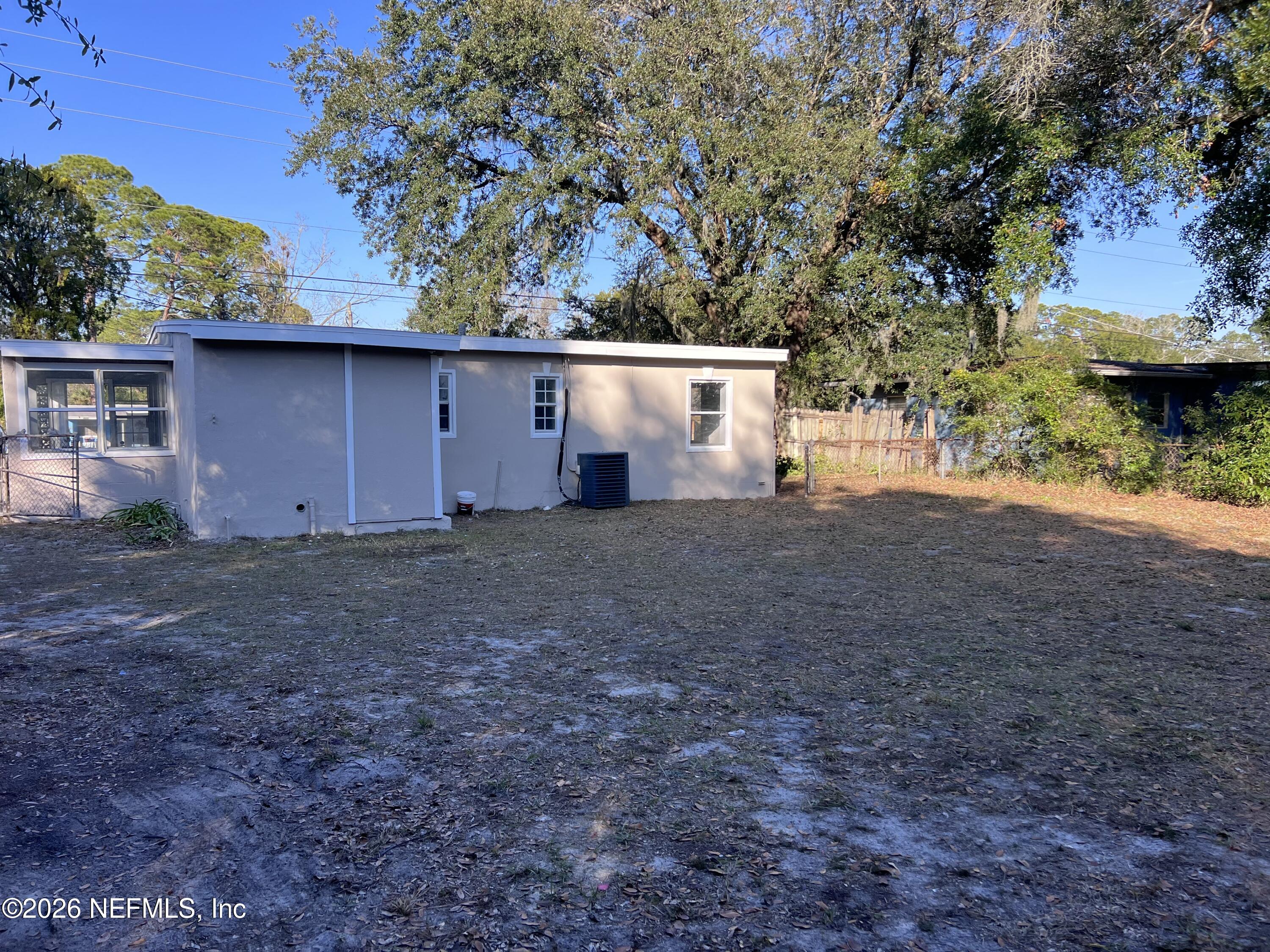 2644 EDGEWOOD Avenue W