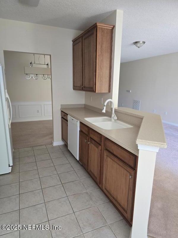 6746 WHITE BLOSSOM Circle 36C