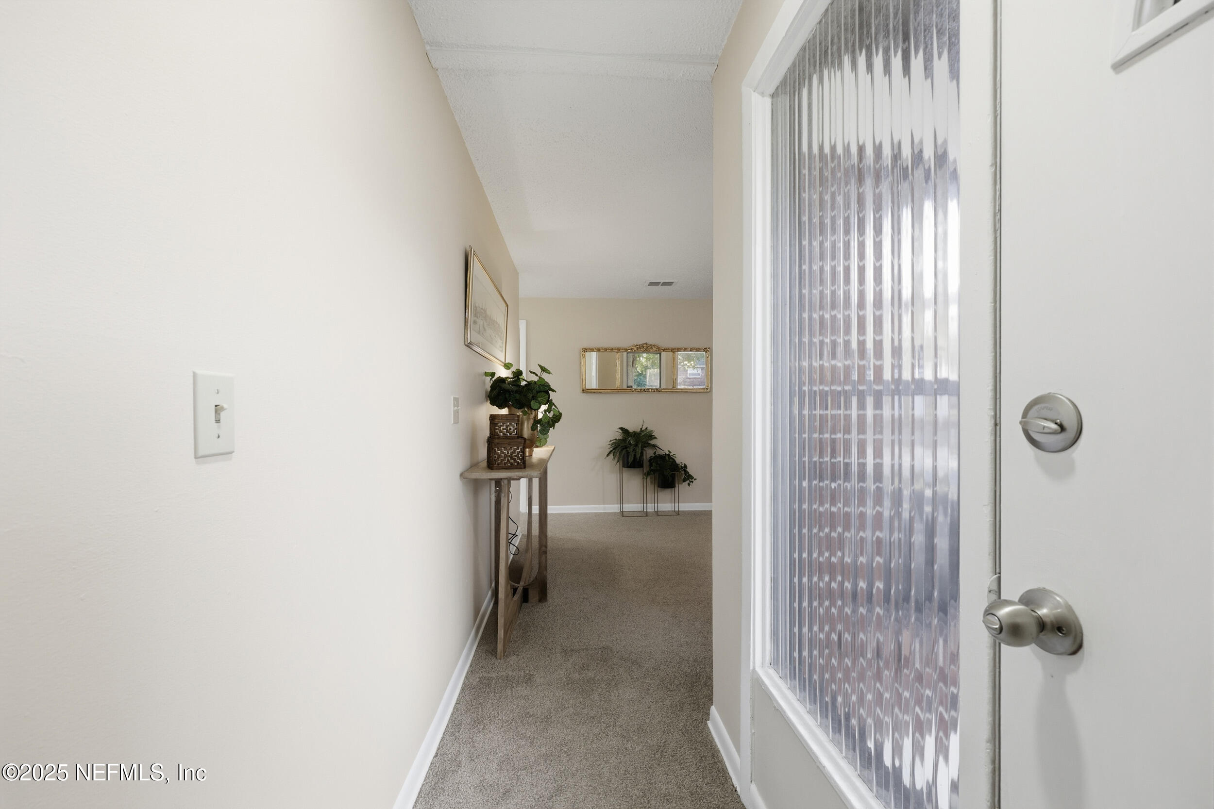 521 CLERMONT Avenue S