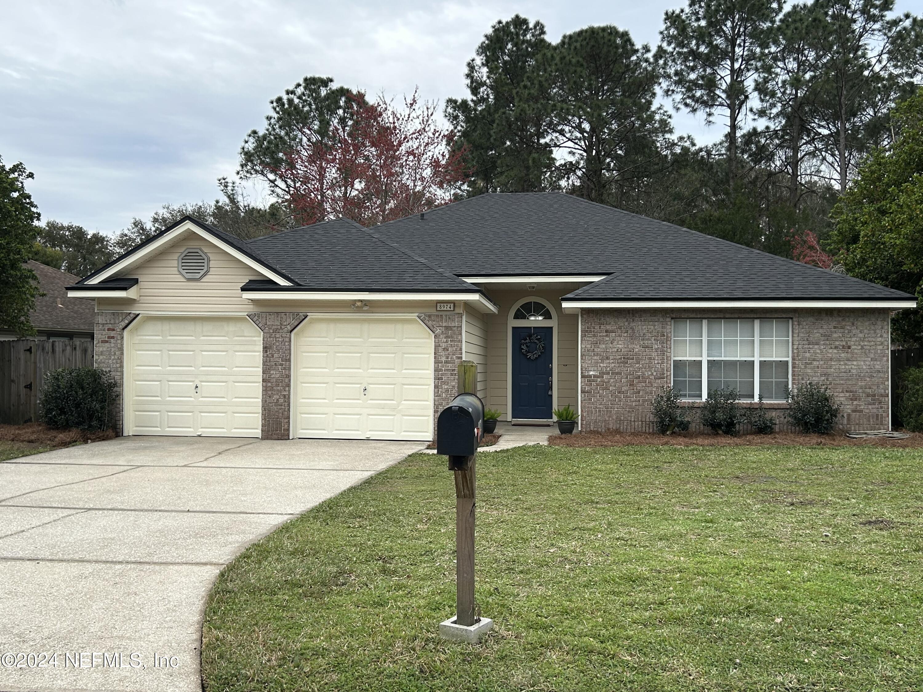 Jacksonville, FL home for sale located at 8974 Winding Vine Drive W, Jacksonville, FL 32244