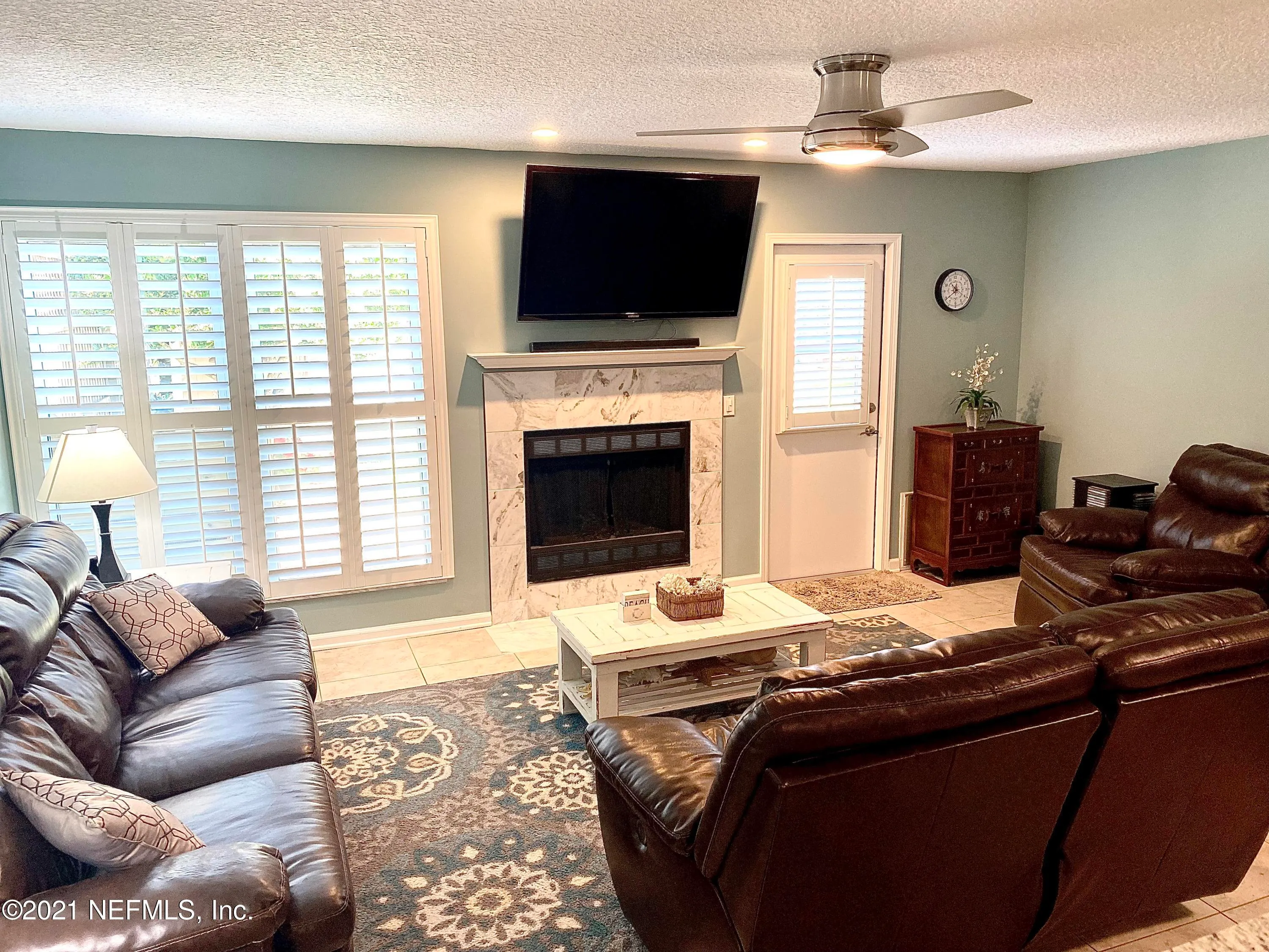 Jacksonville Beach, Florida 32250, United States, 2 Bedrooms Bedrooms, ,2 BathroomsBathrooms,Residential,Pending,32517